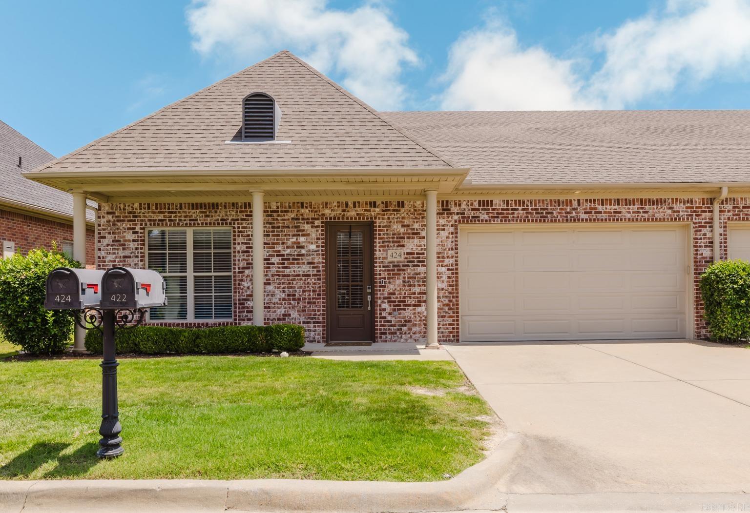 424 Valley Ranch Cir  Little Rock, AR