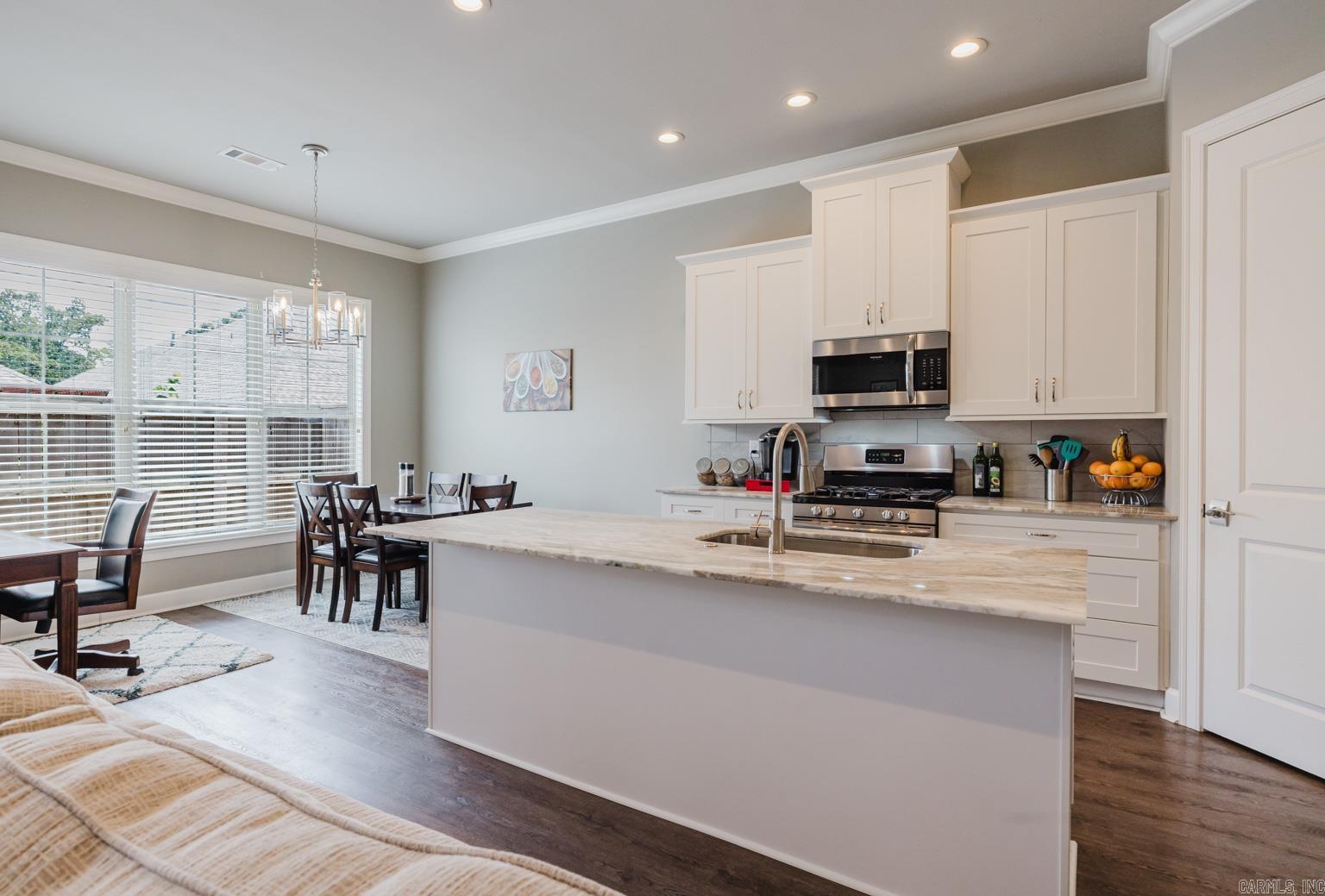 424 Valley Ranch Cir  Little Rock, AR