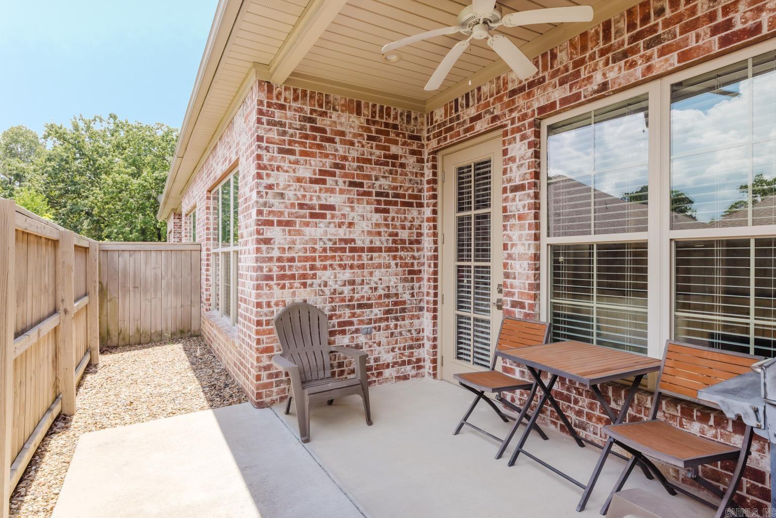 424 Valley Ranch Cir  Little Rock, AR