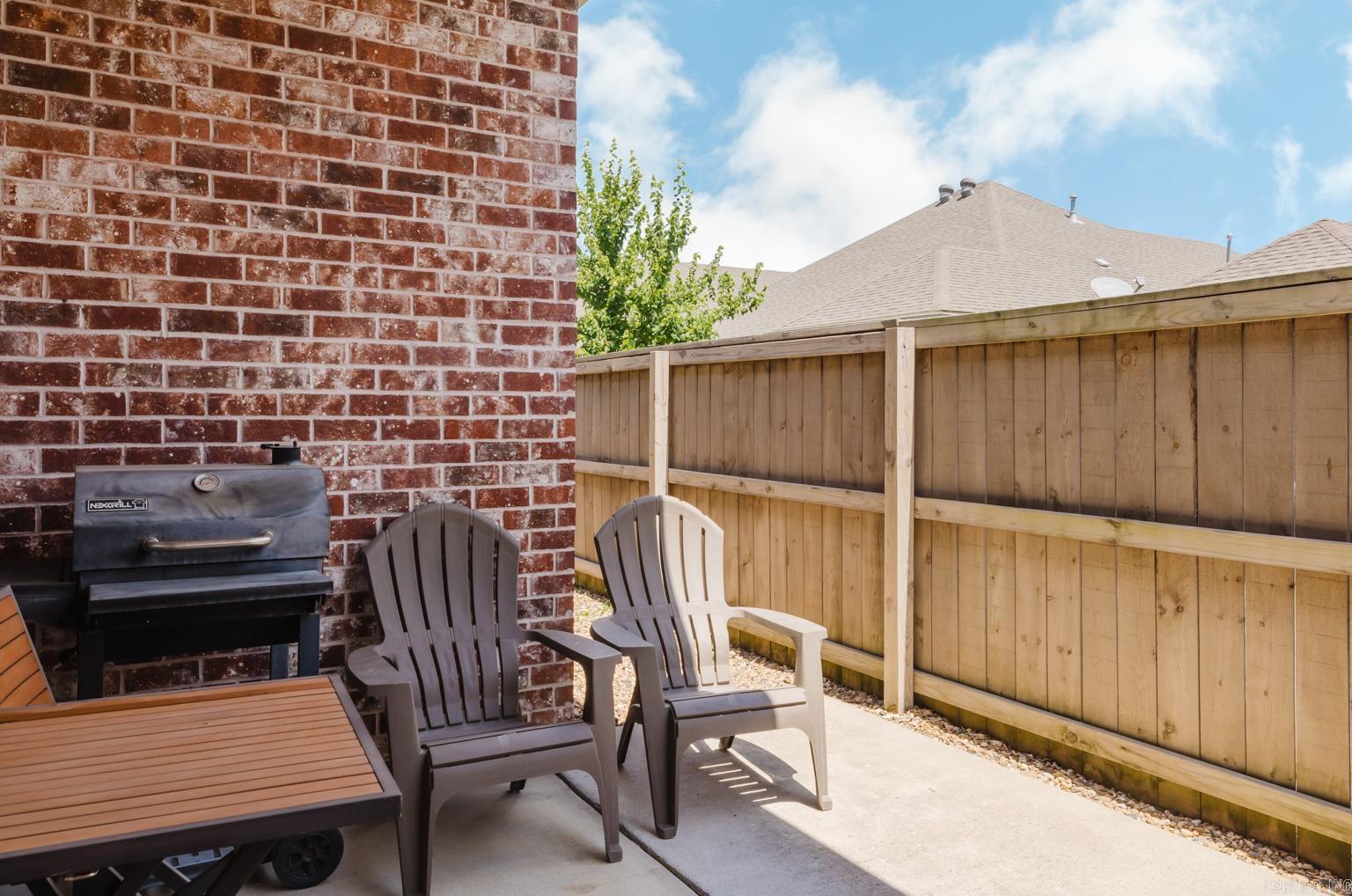 424 Valley Ranch Cir  Little Rock, AR