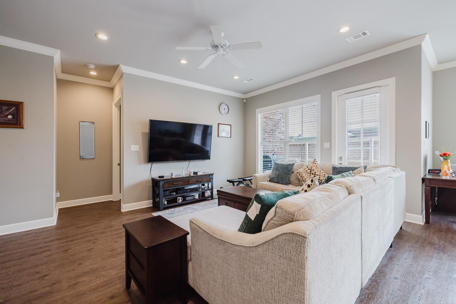 424 Valley Ranch Cir  Little Rock, AR