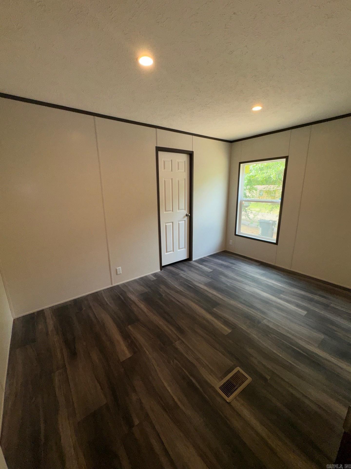 137 Parkshores circle  Hot Springs, AR