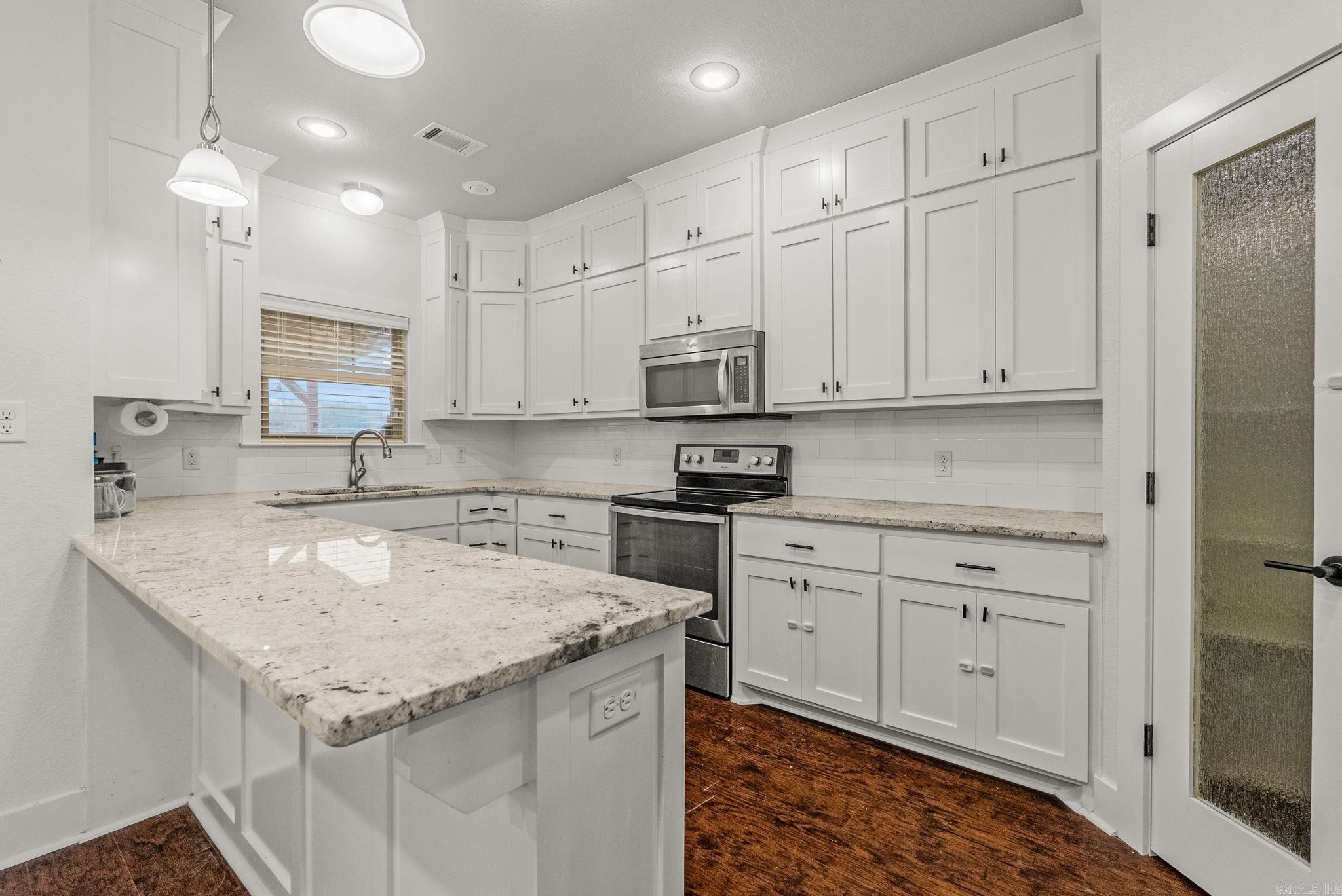 16 Cobalt  Greenbrier, AR