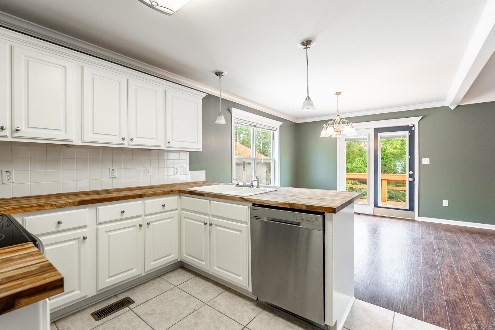 49 Emerald  Maumelle, AR