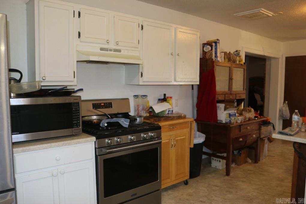 660 Prince  Mountain View, AR