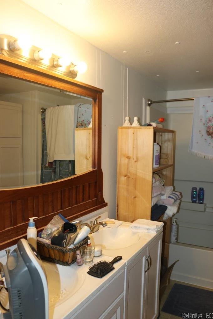 660 Prince  Mountain View, AR