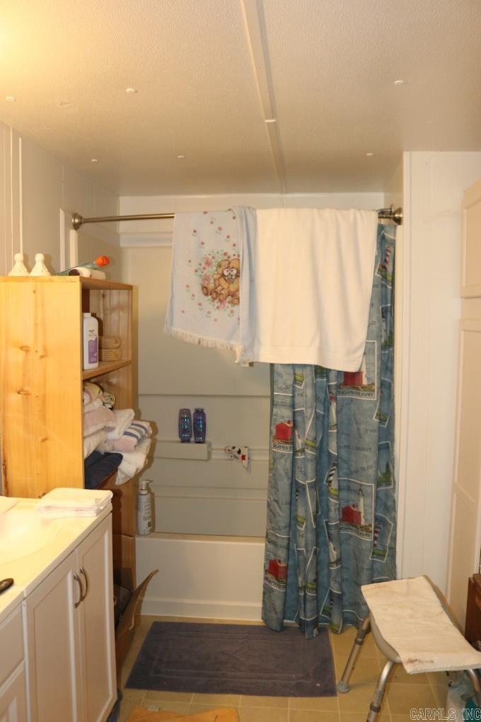 660 Prince  Mountain View, AR