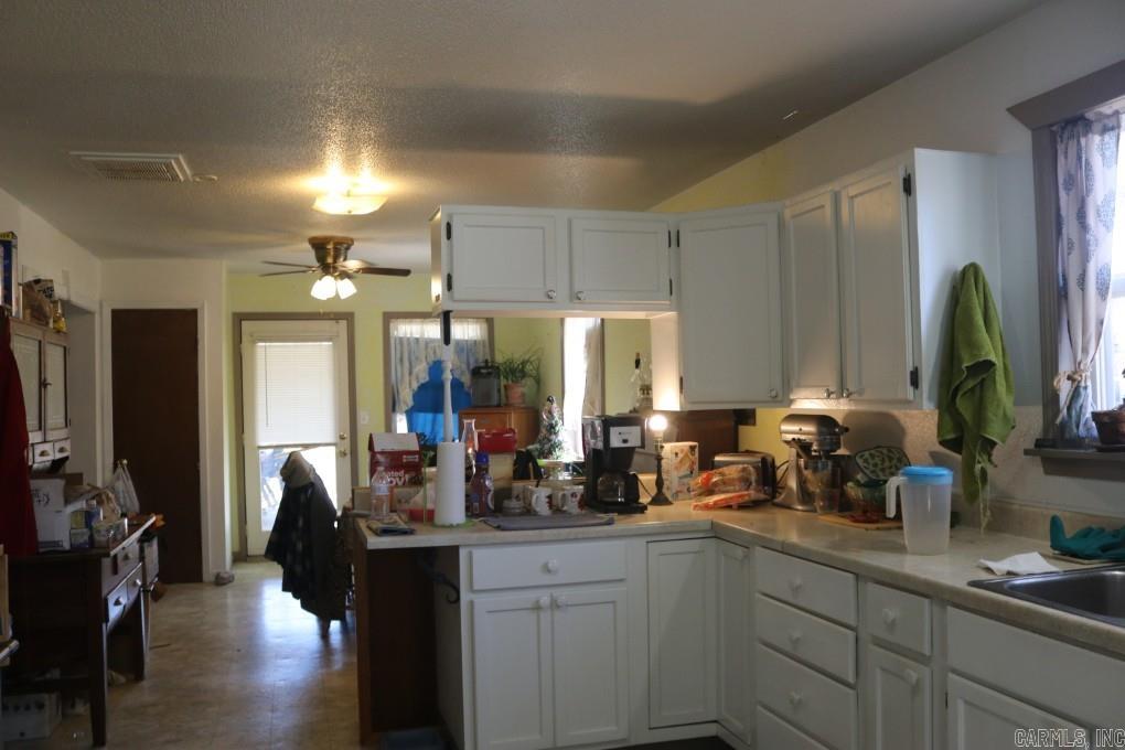 660 Prince  Mountain View, AR