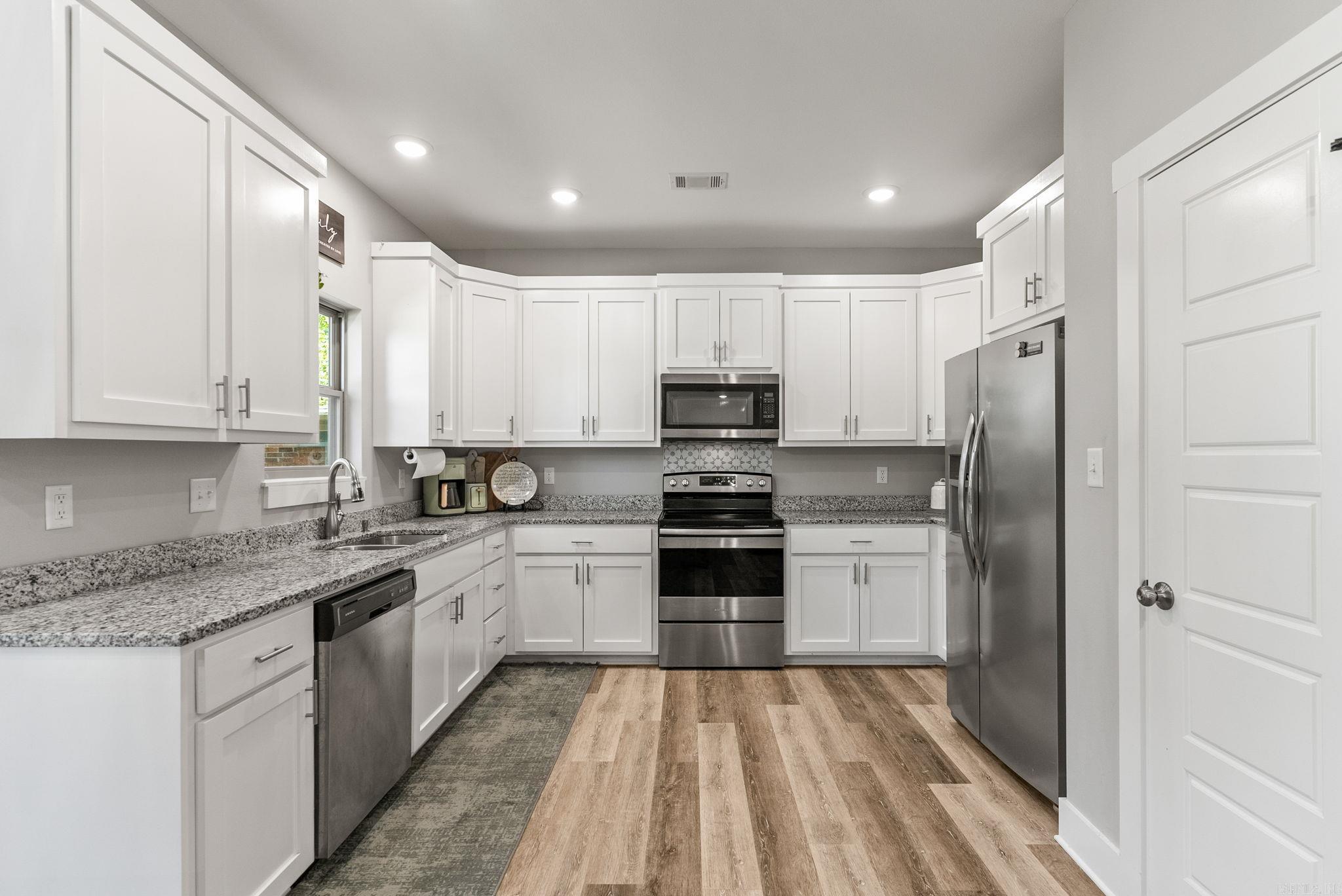 25 Canten  Greenbrier, AR