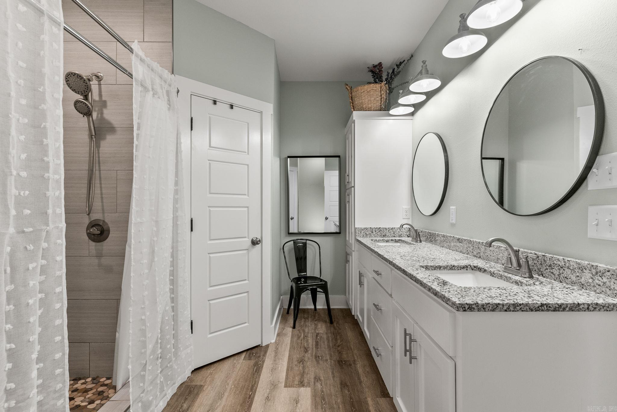 25 Canten  Greenbrier, AR