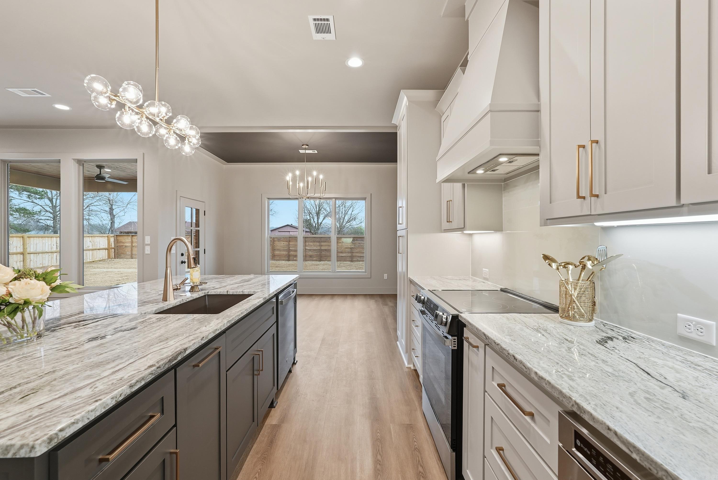 7 Dragonfly Cove Greenbrier, AR 72058