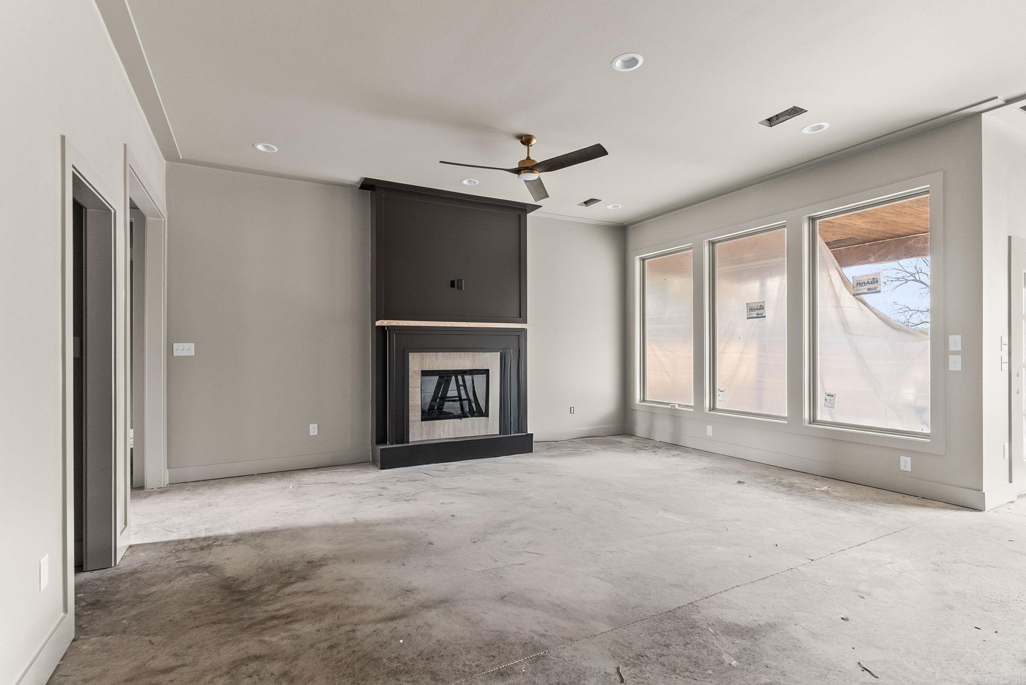 7 Dragonfly Cove  Greenbrier, AR