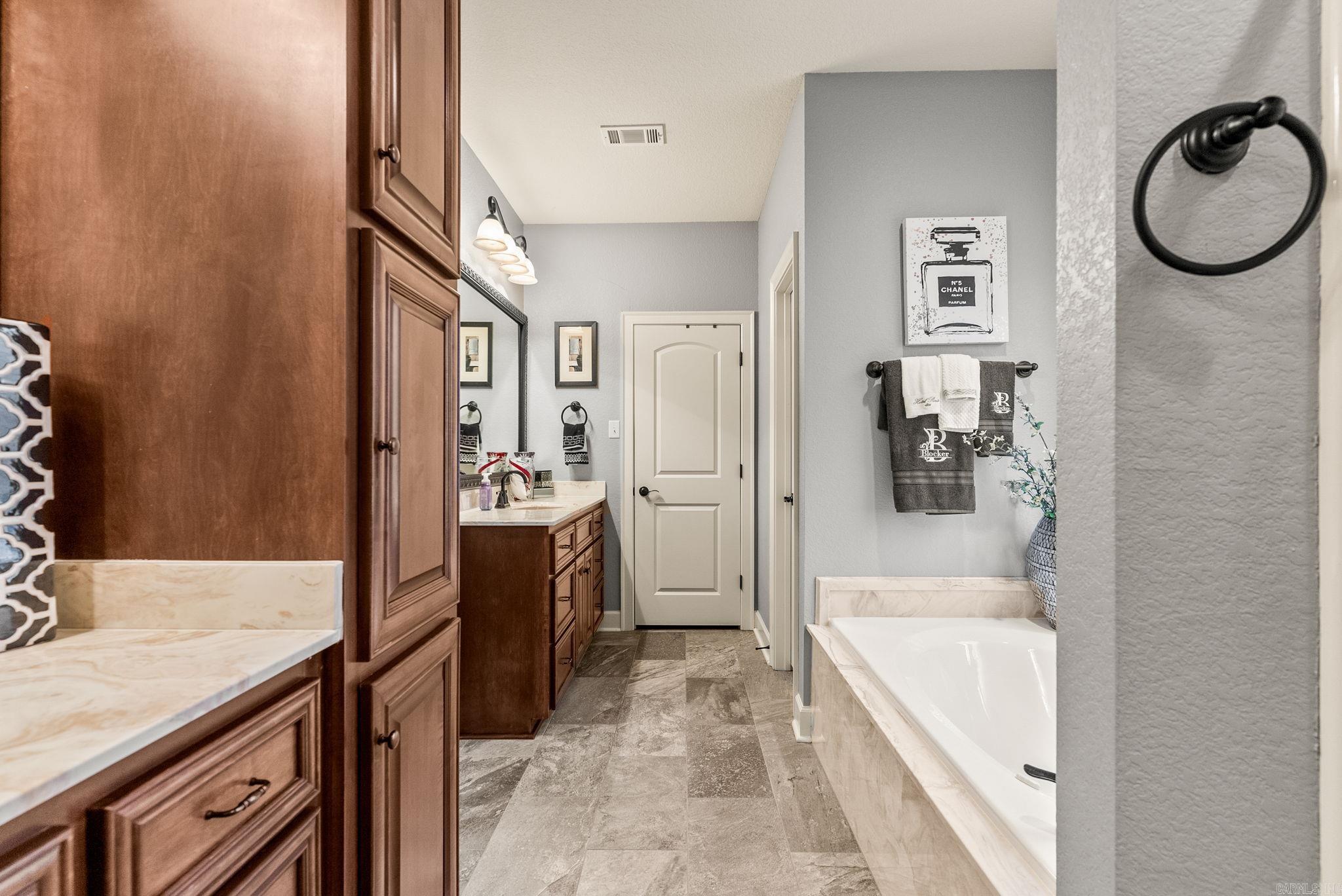 12 Dryer Dr  Greenbrier, AR