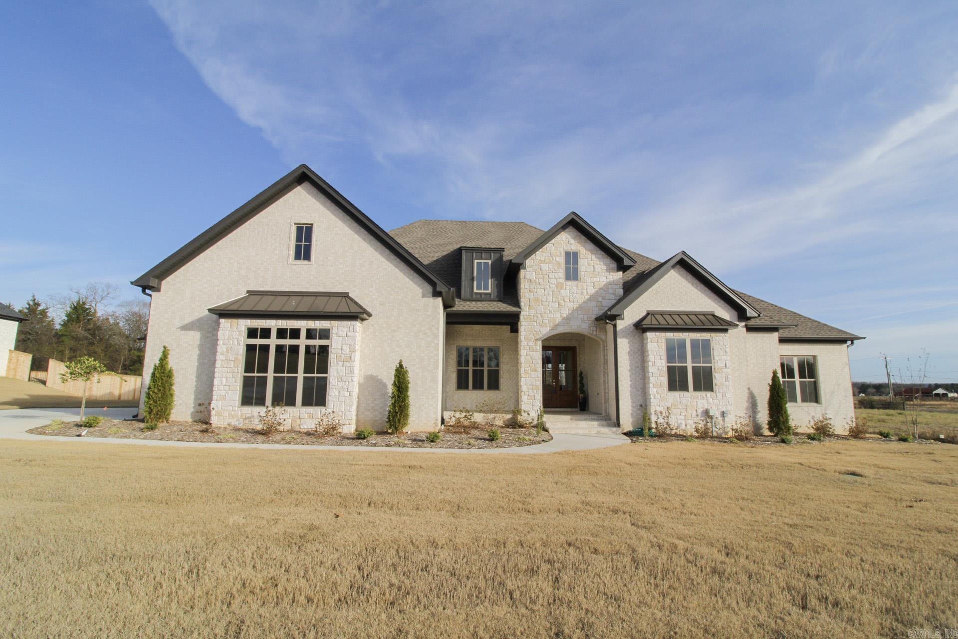 12 Highland  Greenbrier, AR