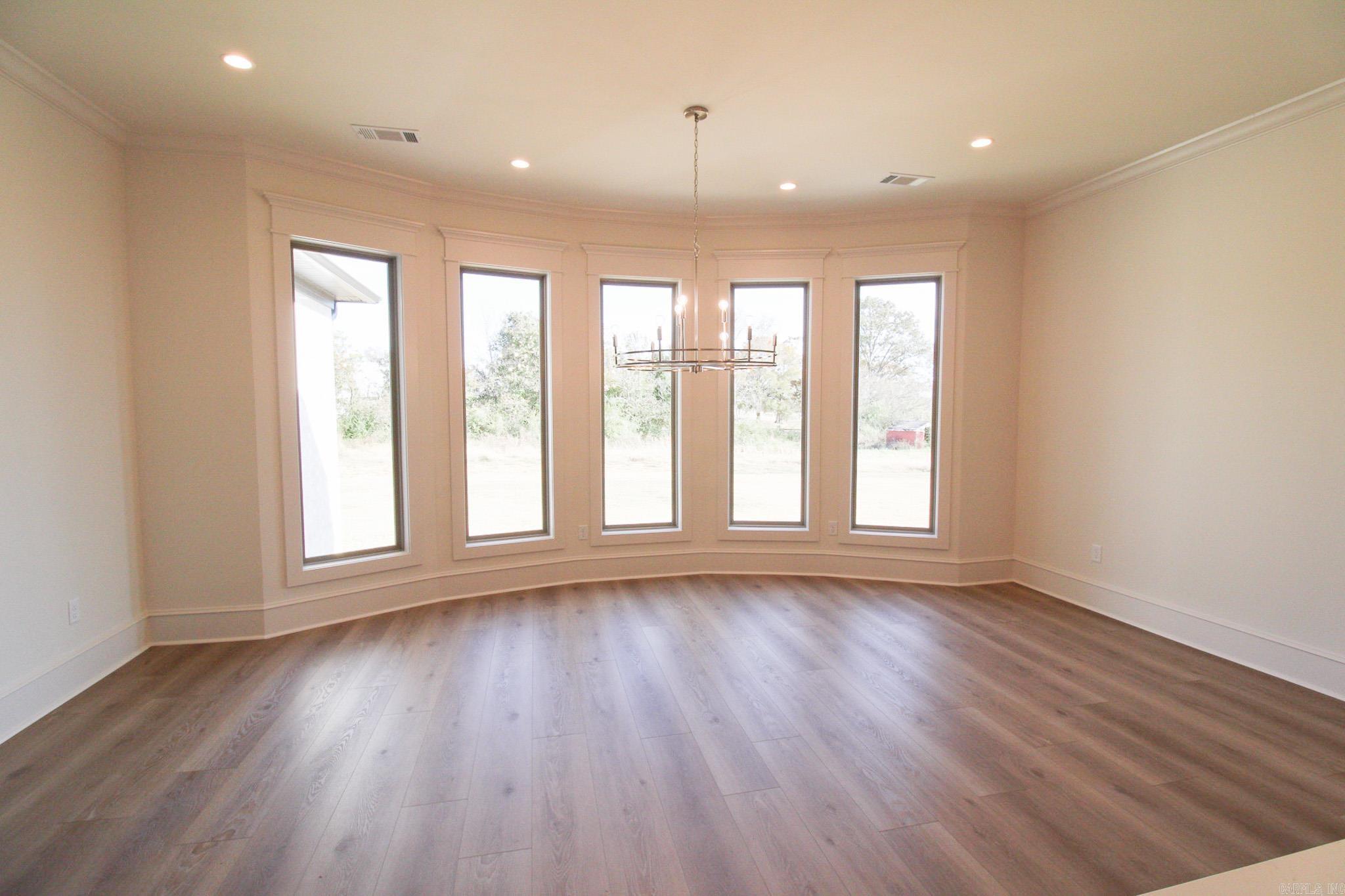 12 Highland  Greenbrier, AR