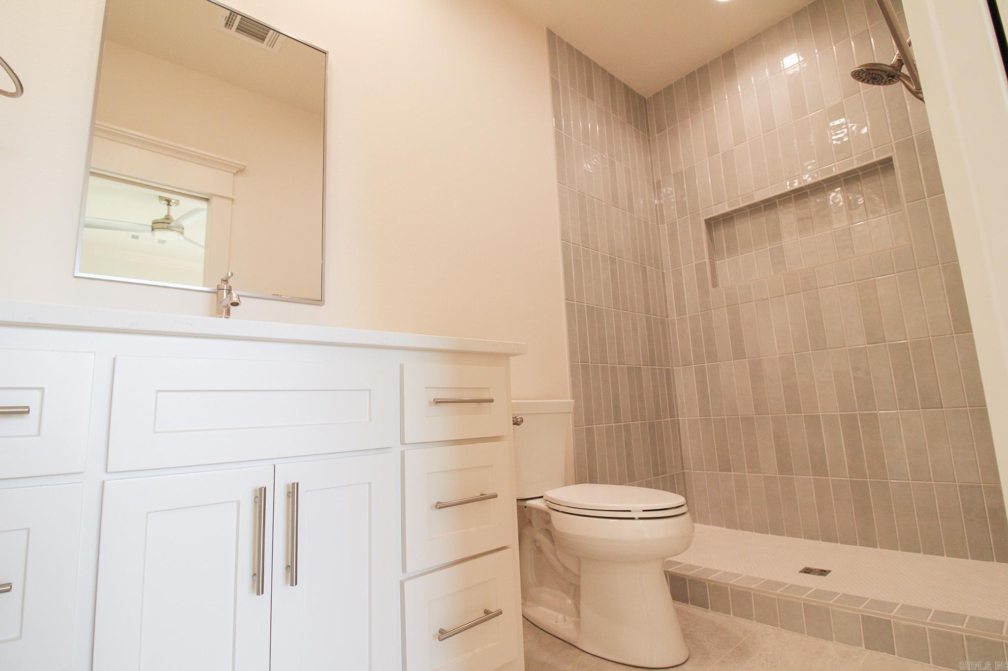 12 Highland  Greenbrier, AR