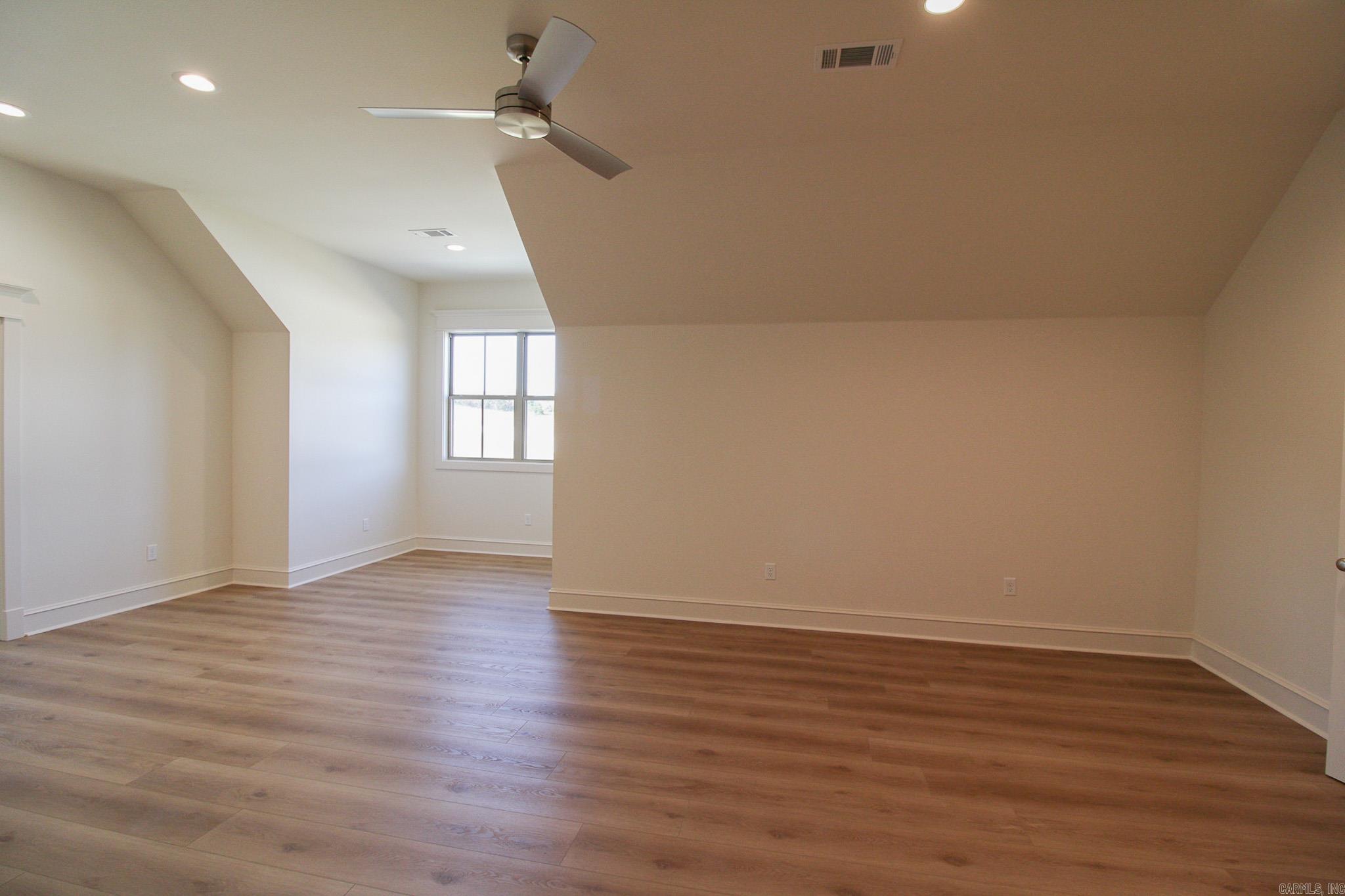 12 Highland  Greenbrier, AR