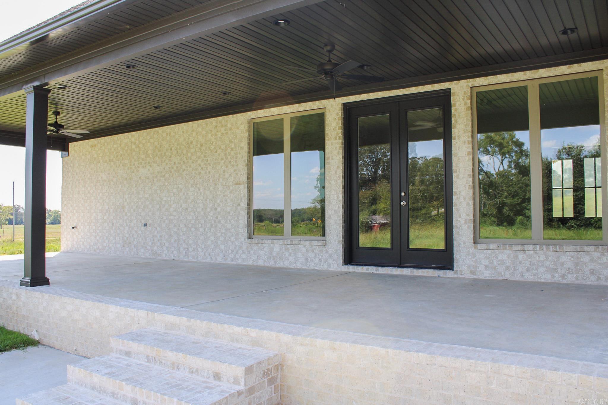 12 Highland  Greenbrier, AR