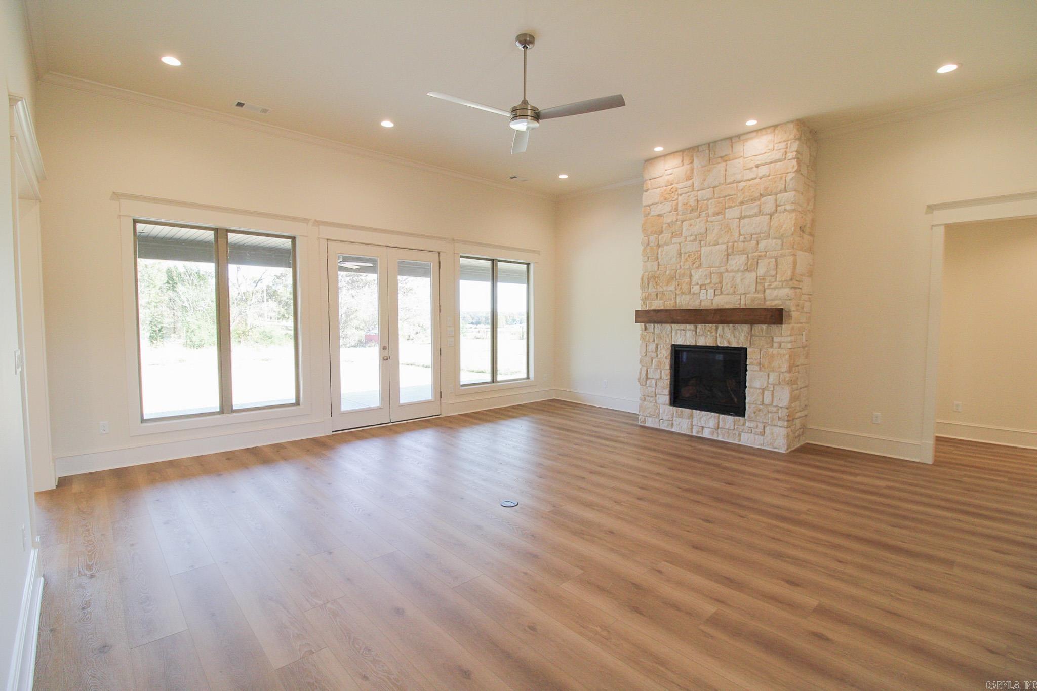 12 Highland  Greenbrier, AR