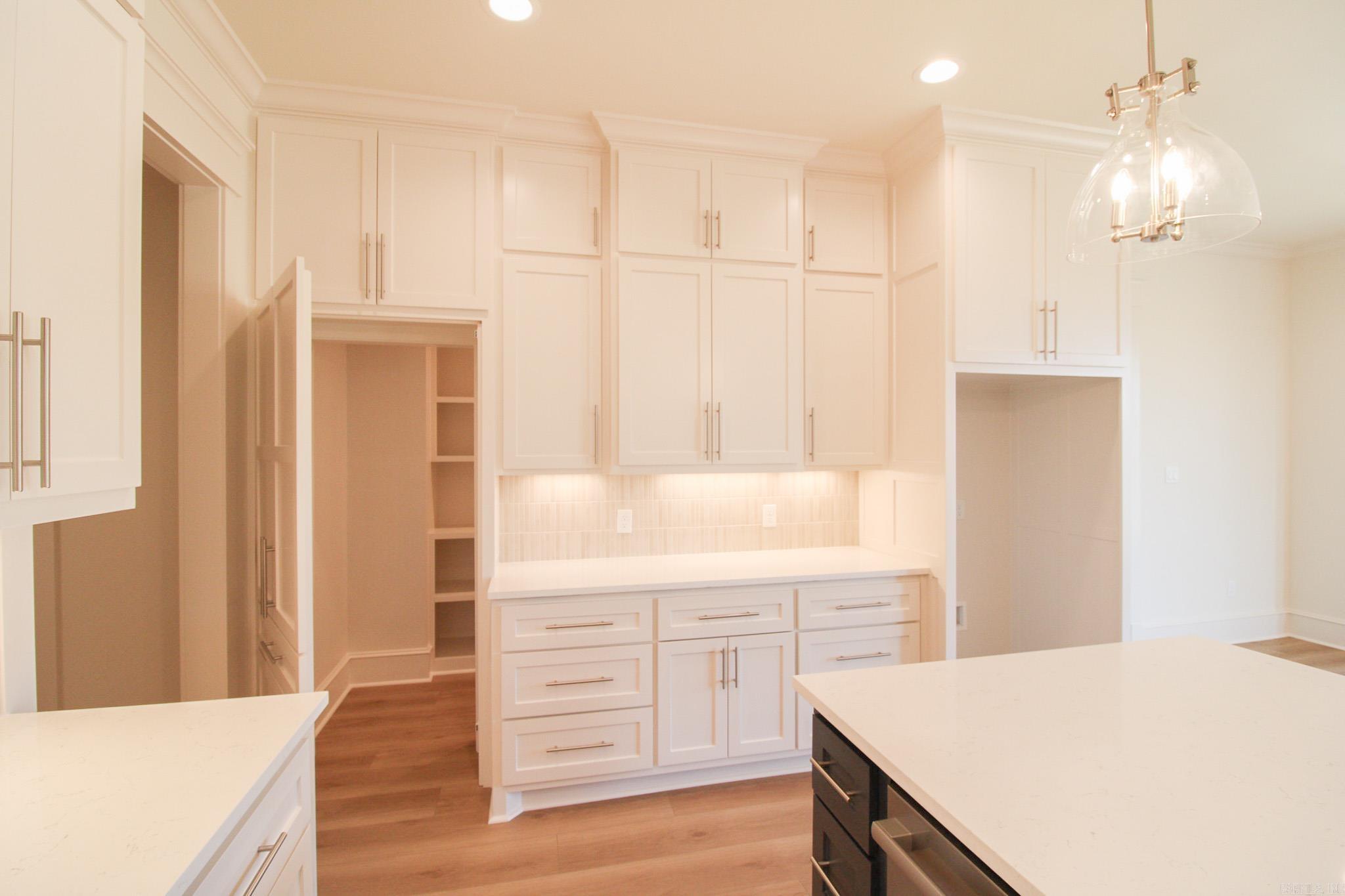 12 Highland  Greenbrier, AR