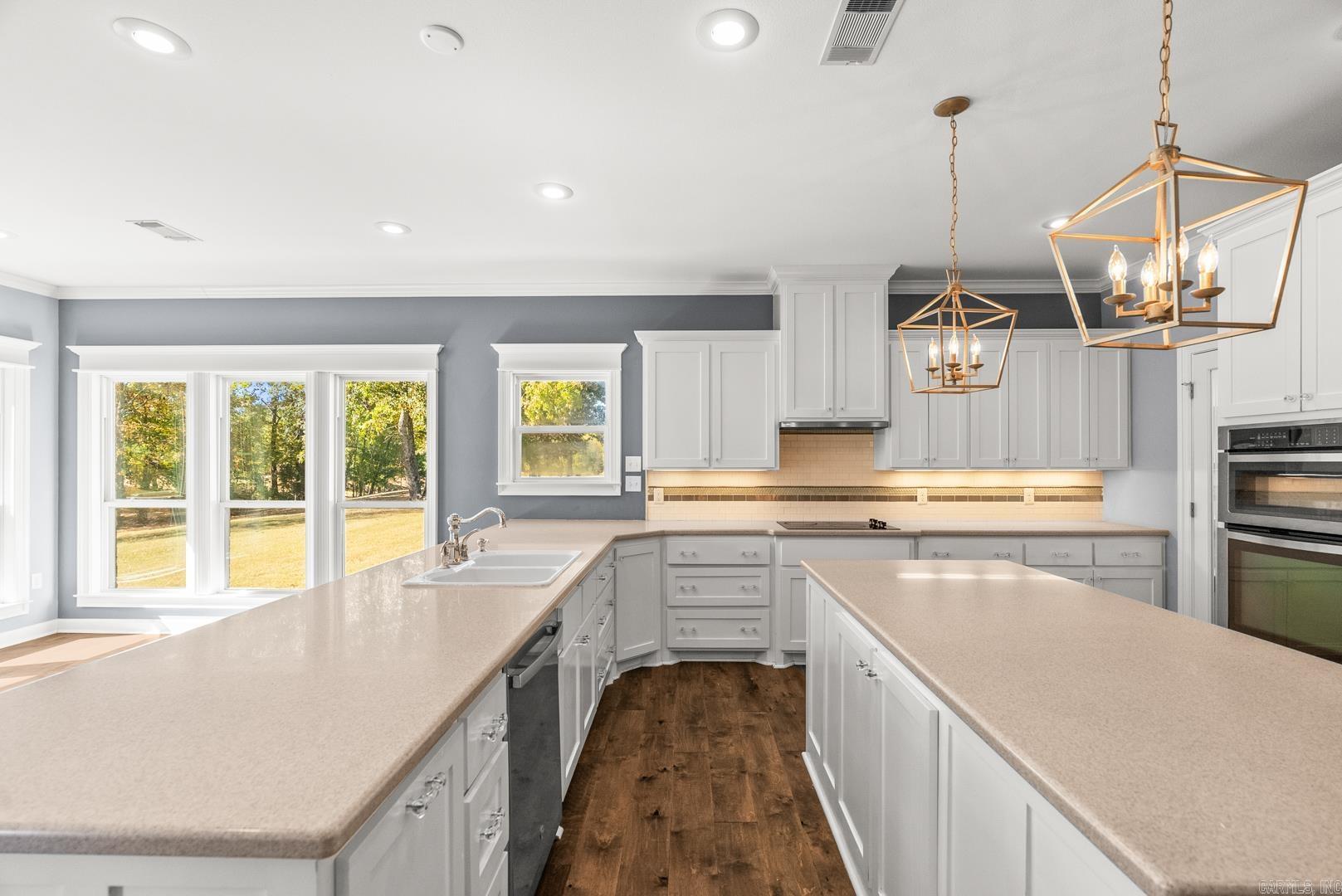 9 Tannon  Greenbrier, AR