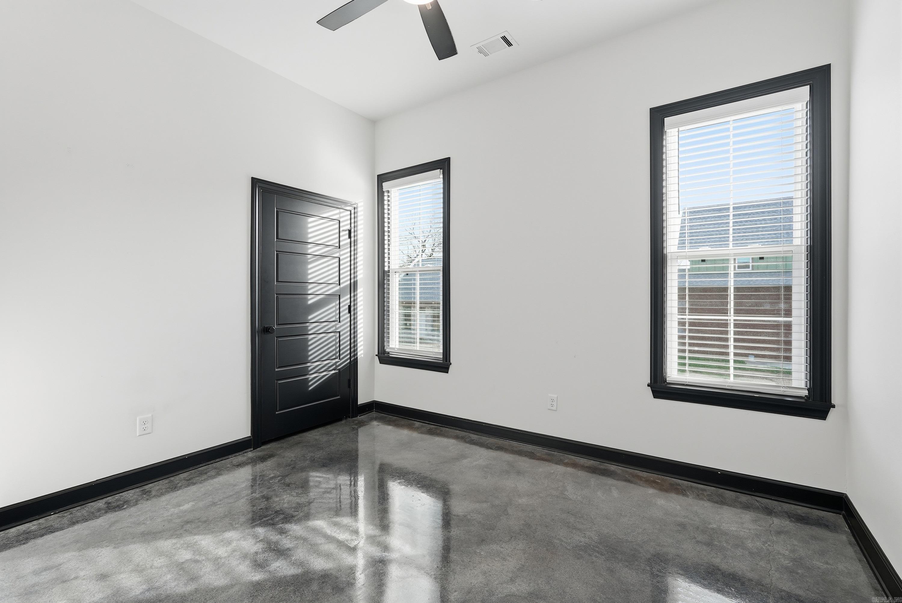 2121 COMMERCE  Little Rock, AR