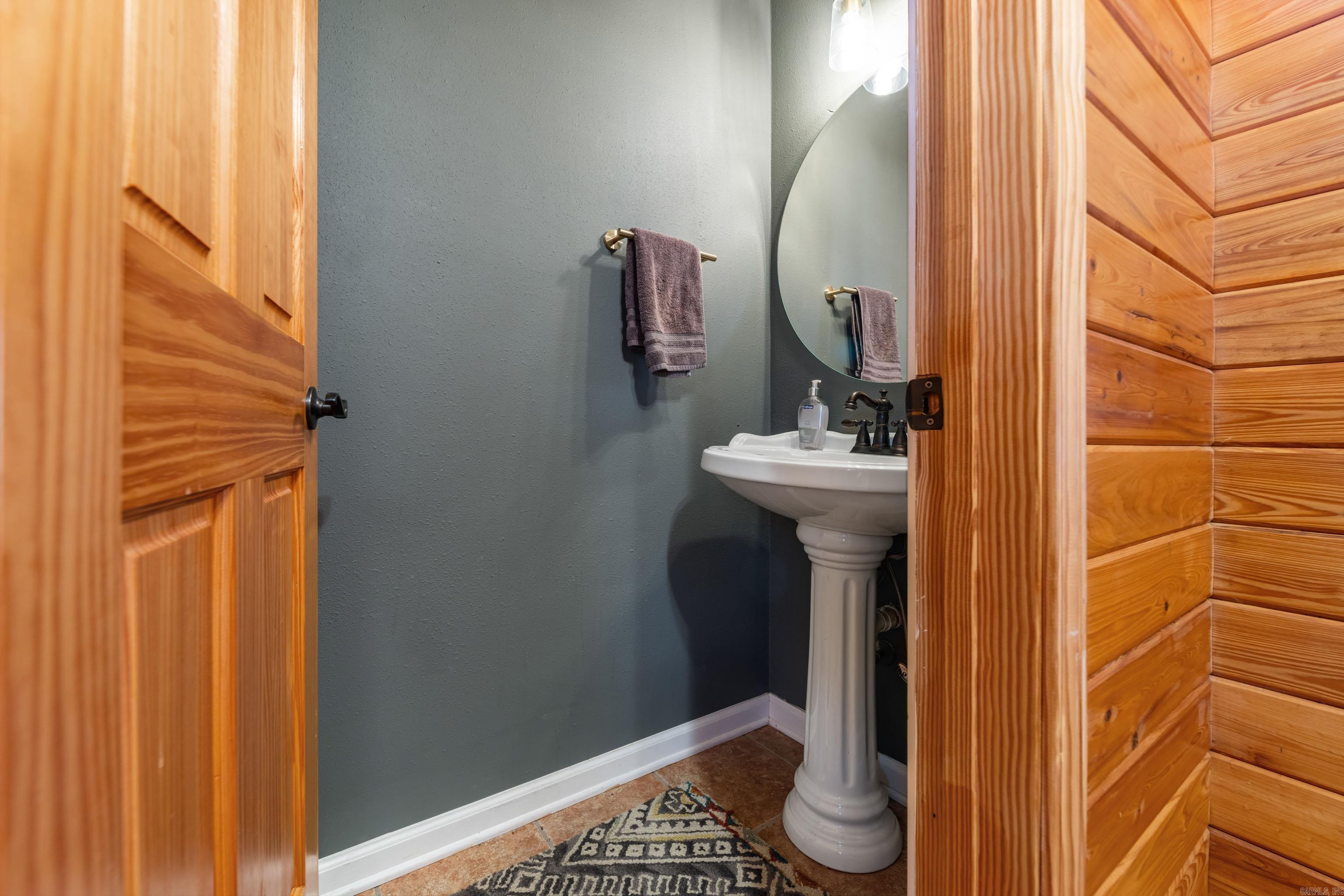 180 Lookout Dr.  Tumbling Shoals, AR