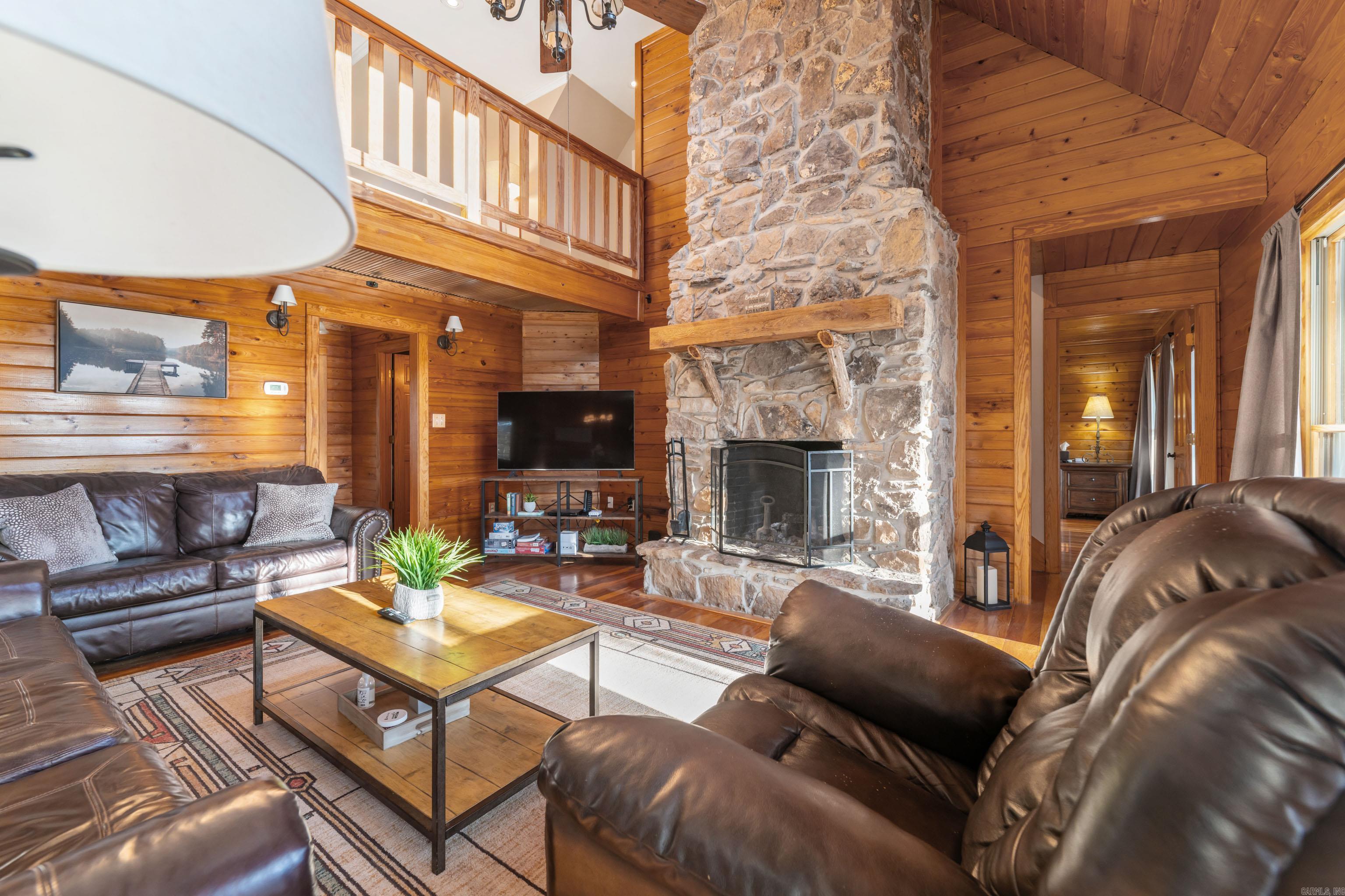 180 Lookout Dr.  Tumbling Shoals, AR