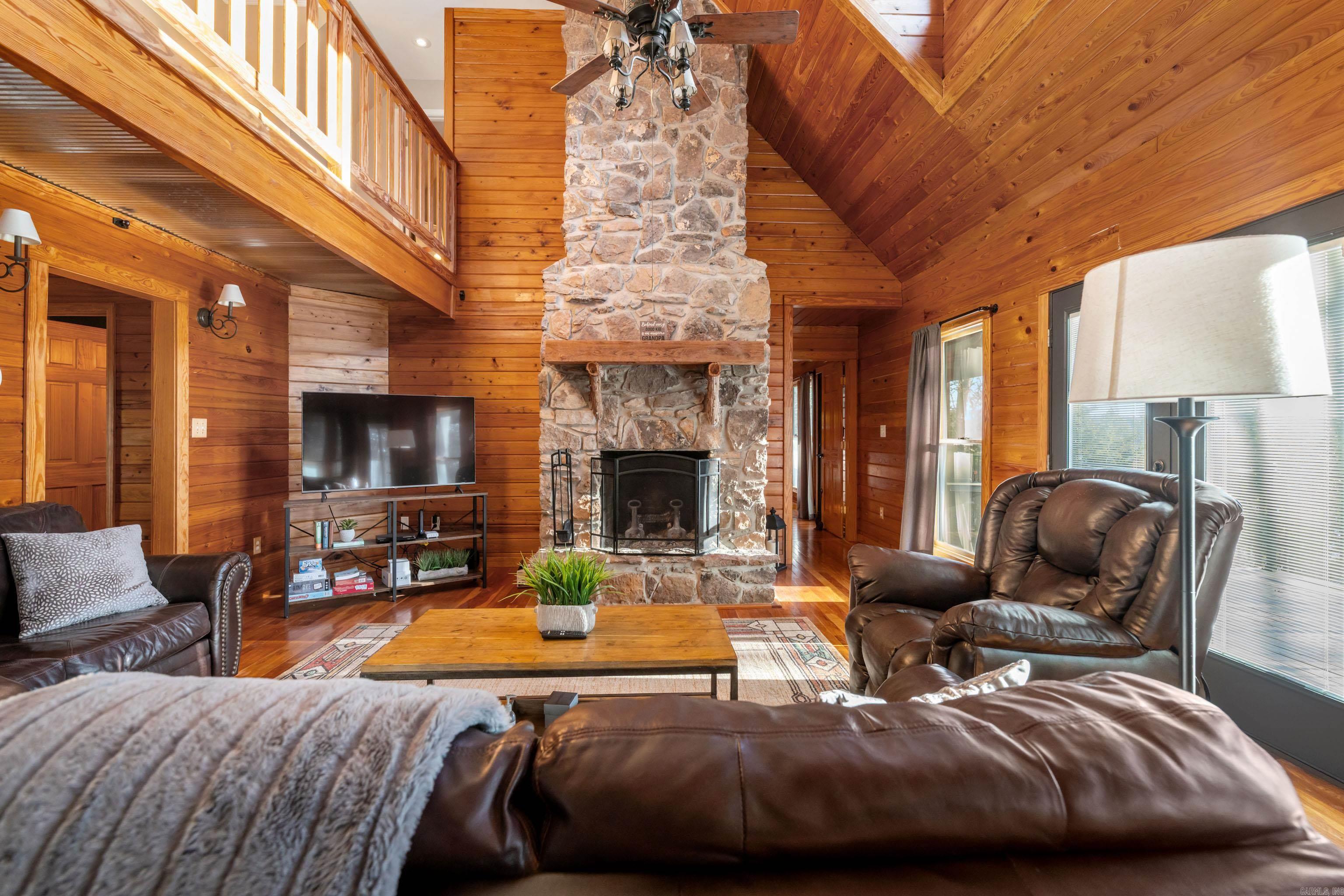 180 Lookout Dr.  Tumbling Shoals, AR