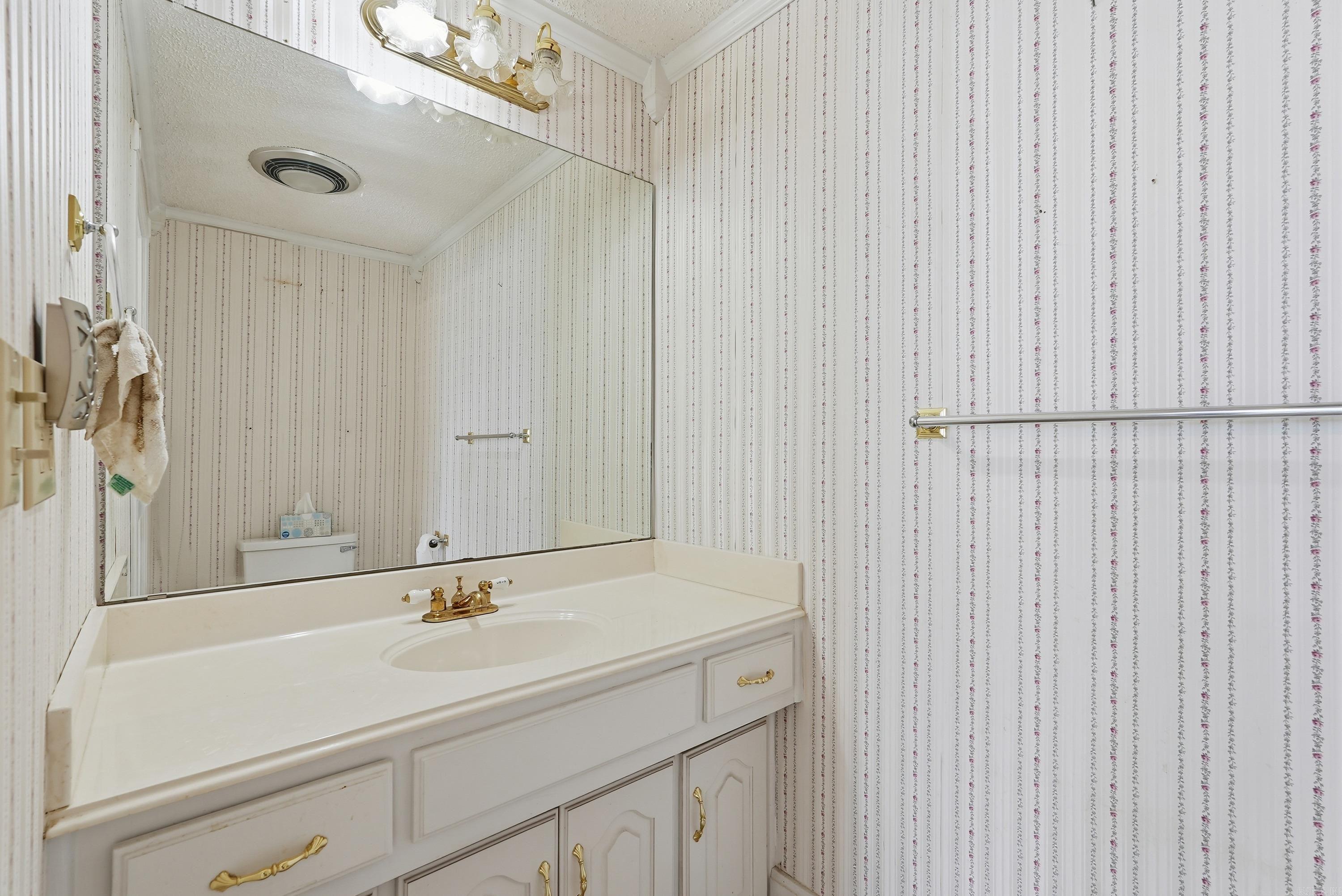 130 Waterside Lane  Hot Springs Village, AR