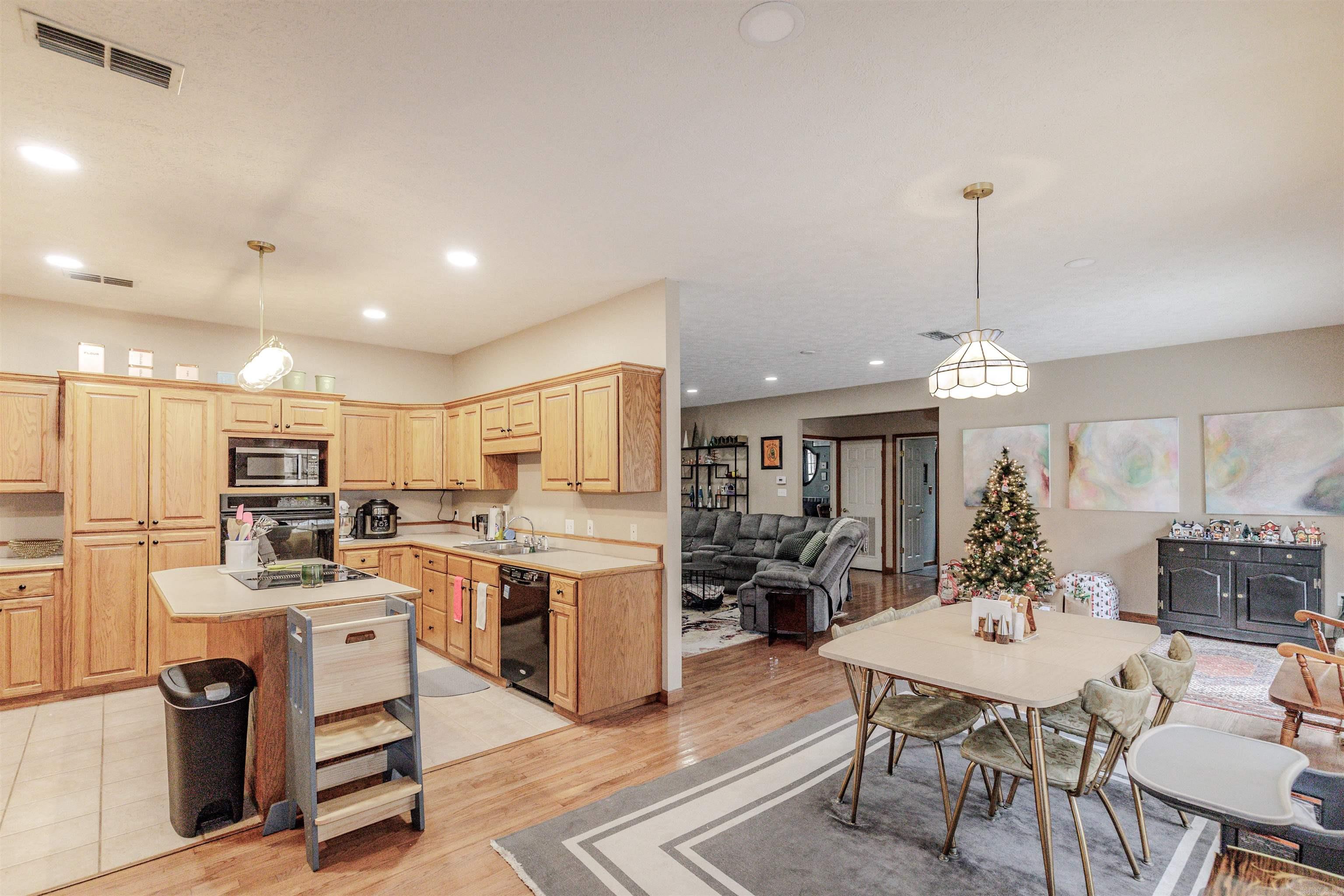 18 Pine Valley  Perryville, AR