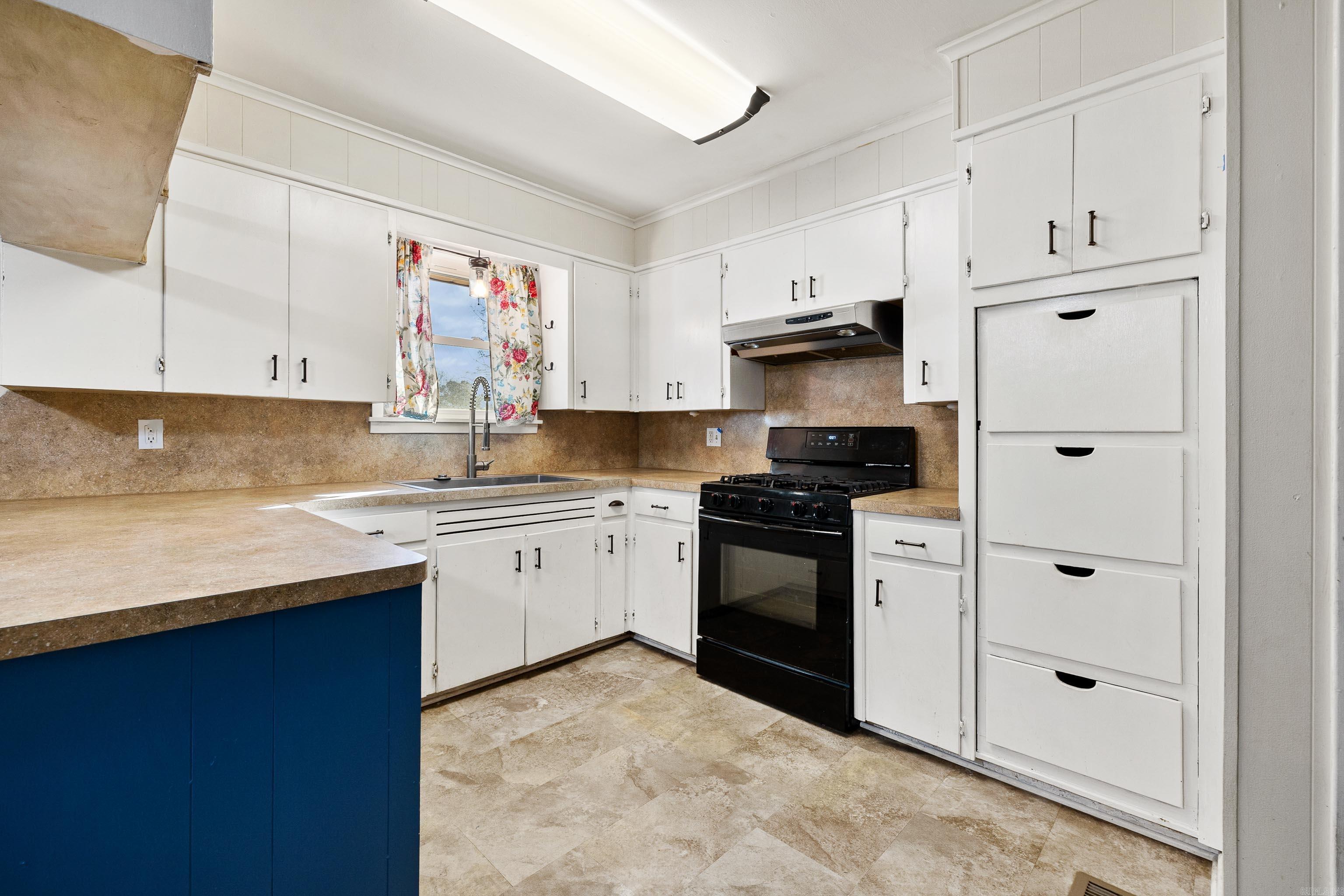 1213 N Shady  Bauxite, AR