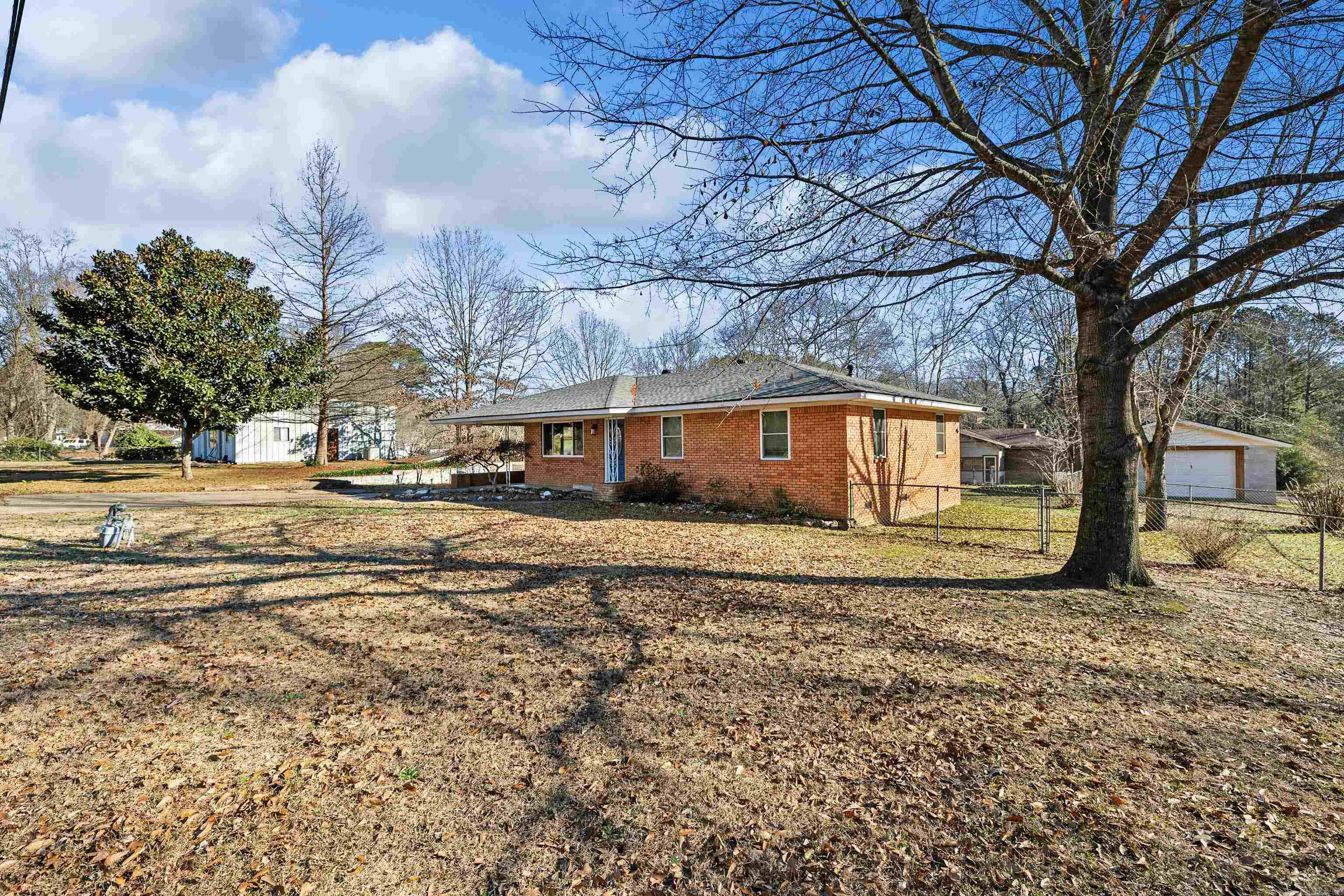 1213 N Shady  Bauxite, AR