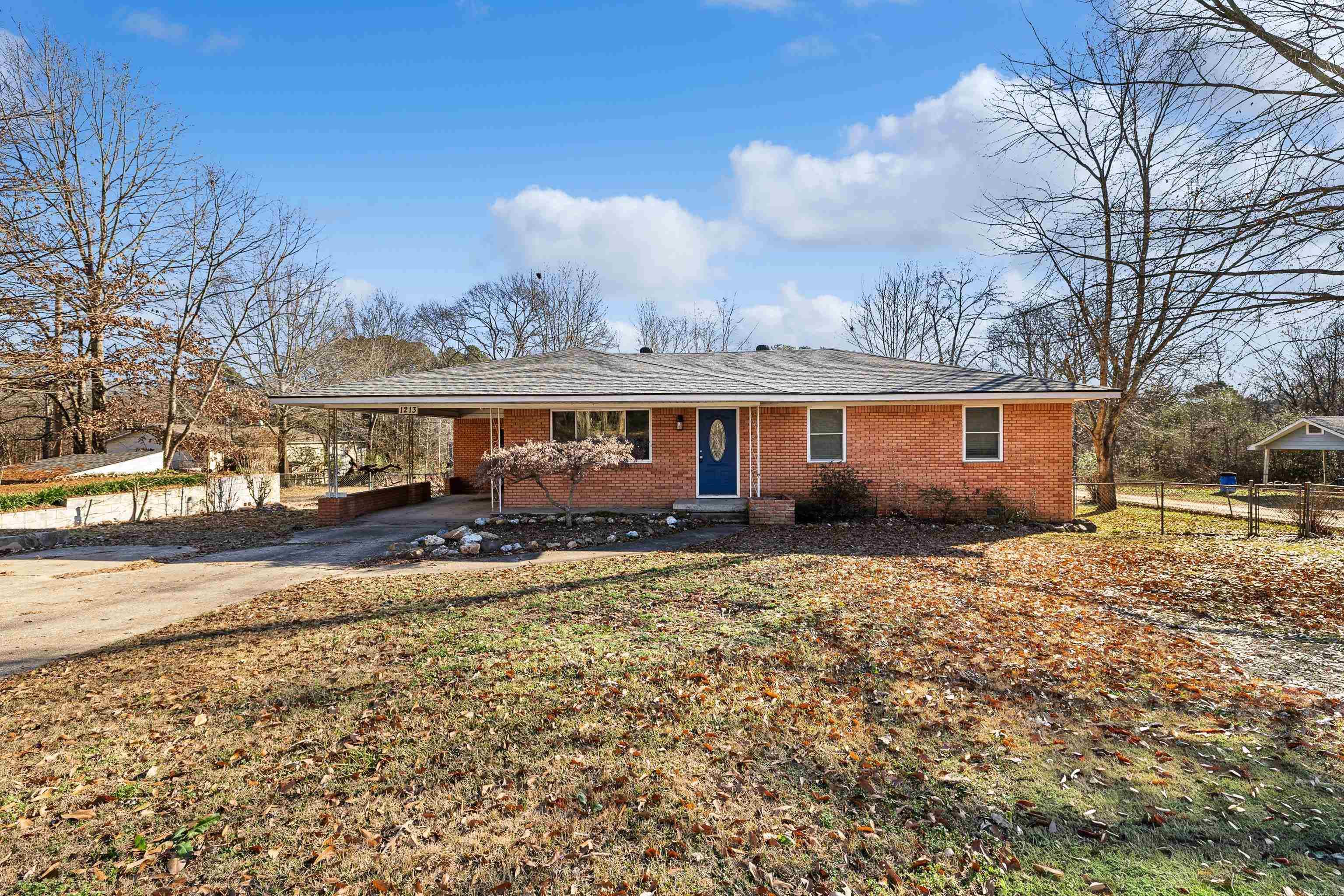 1213 N Shady  Bauxite, AR