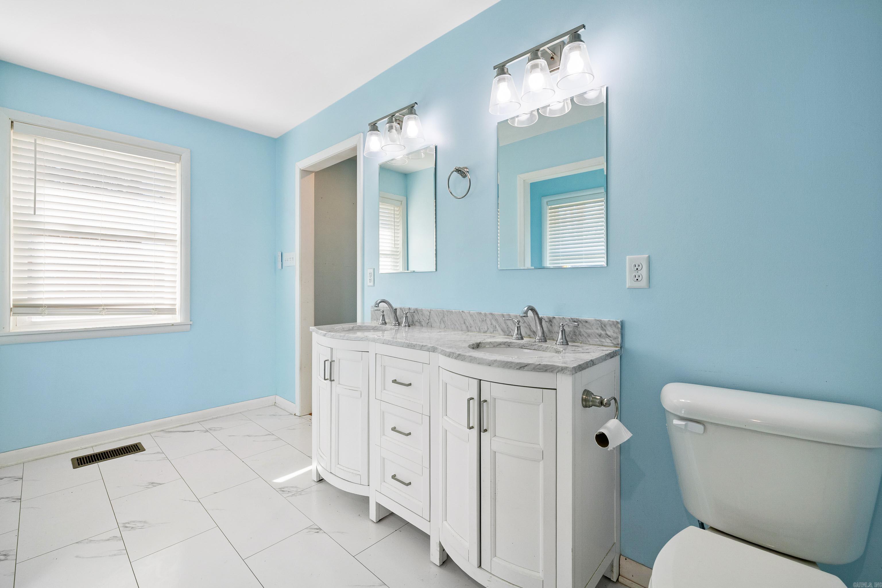 1213 N Shady Lane Bauxite, AR 72015