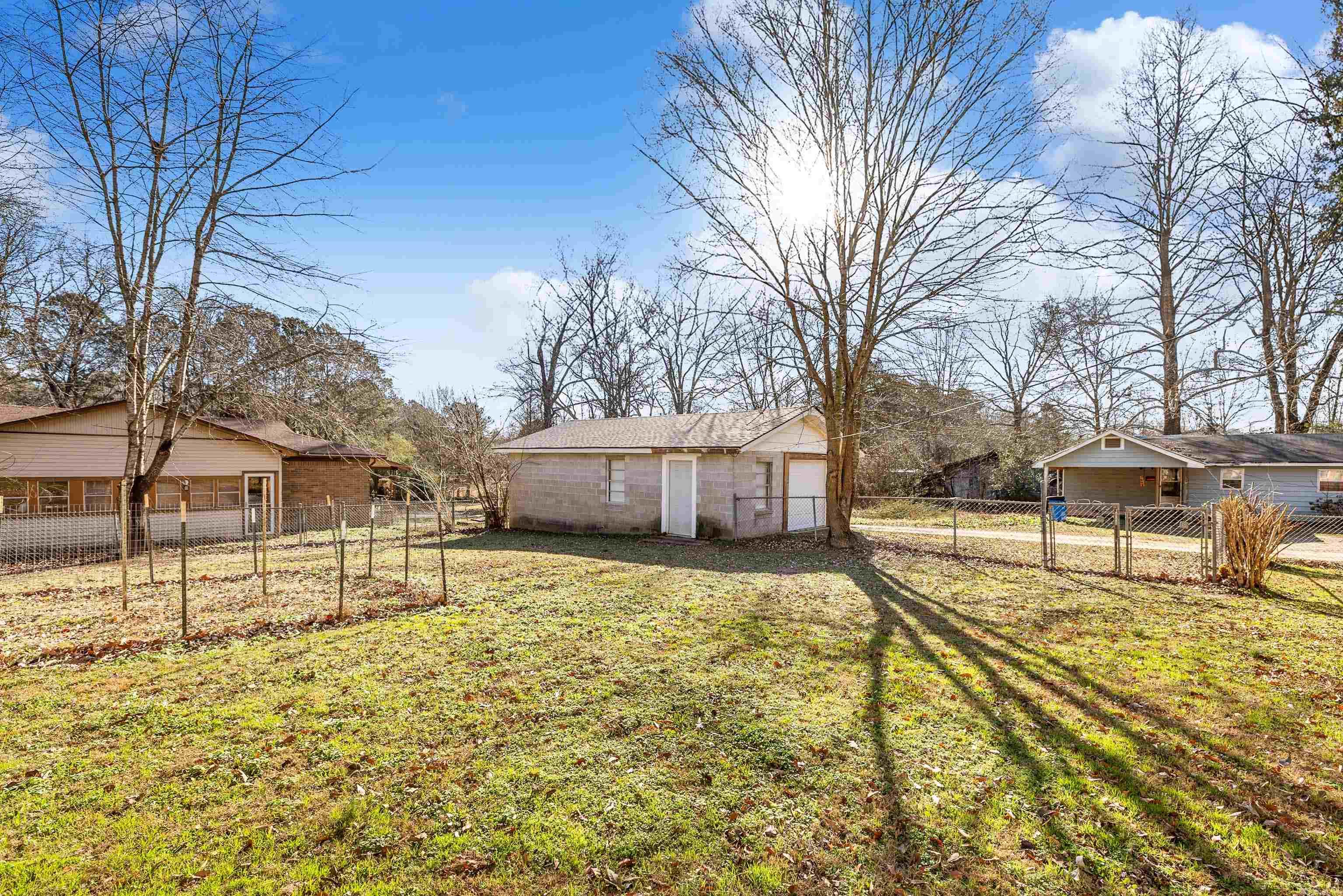 1213 N Shady Lane Bauxite, AR 72015