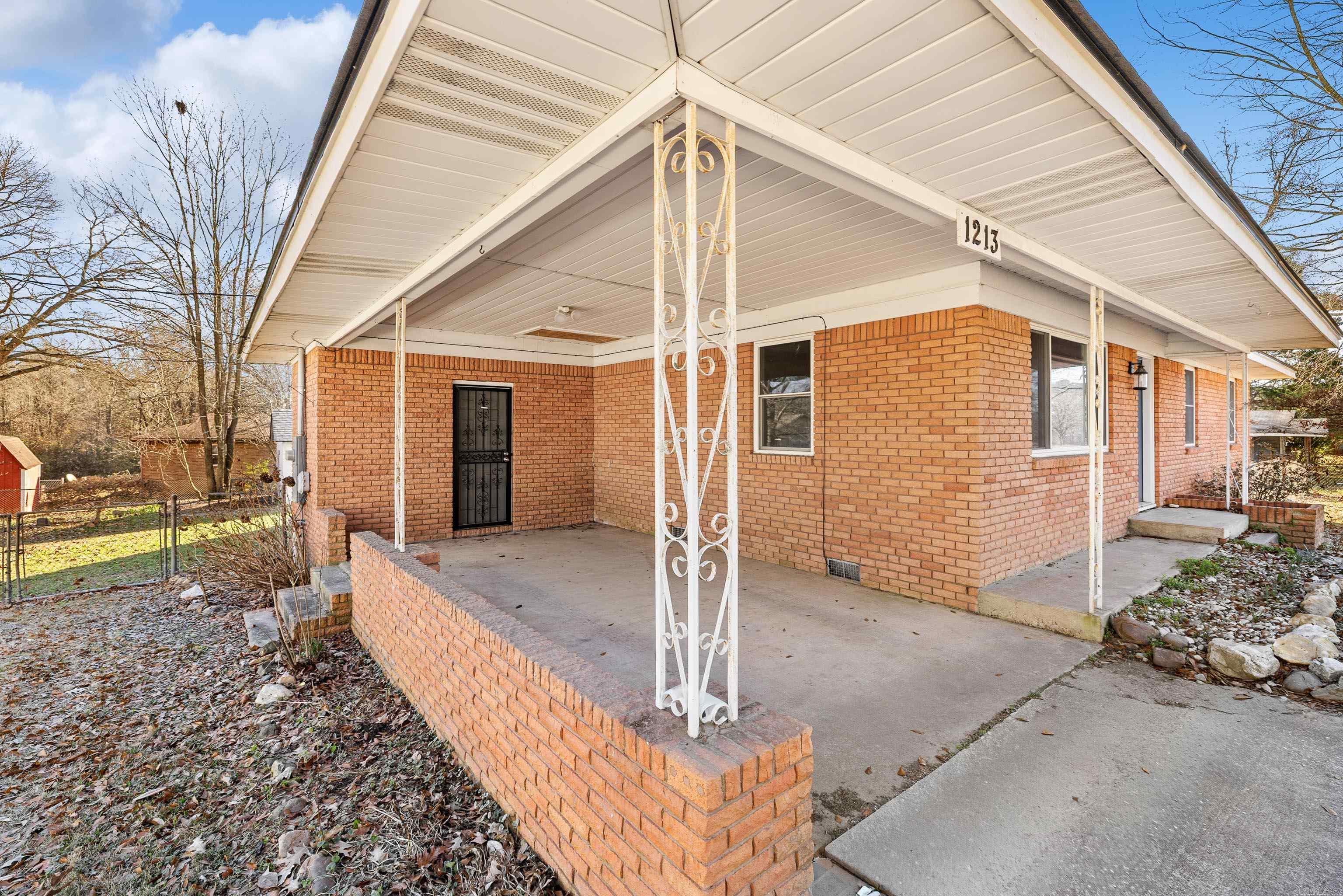 1213 N Shady  Bauxite, AR