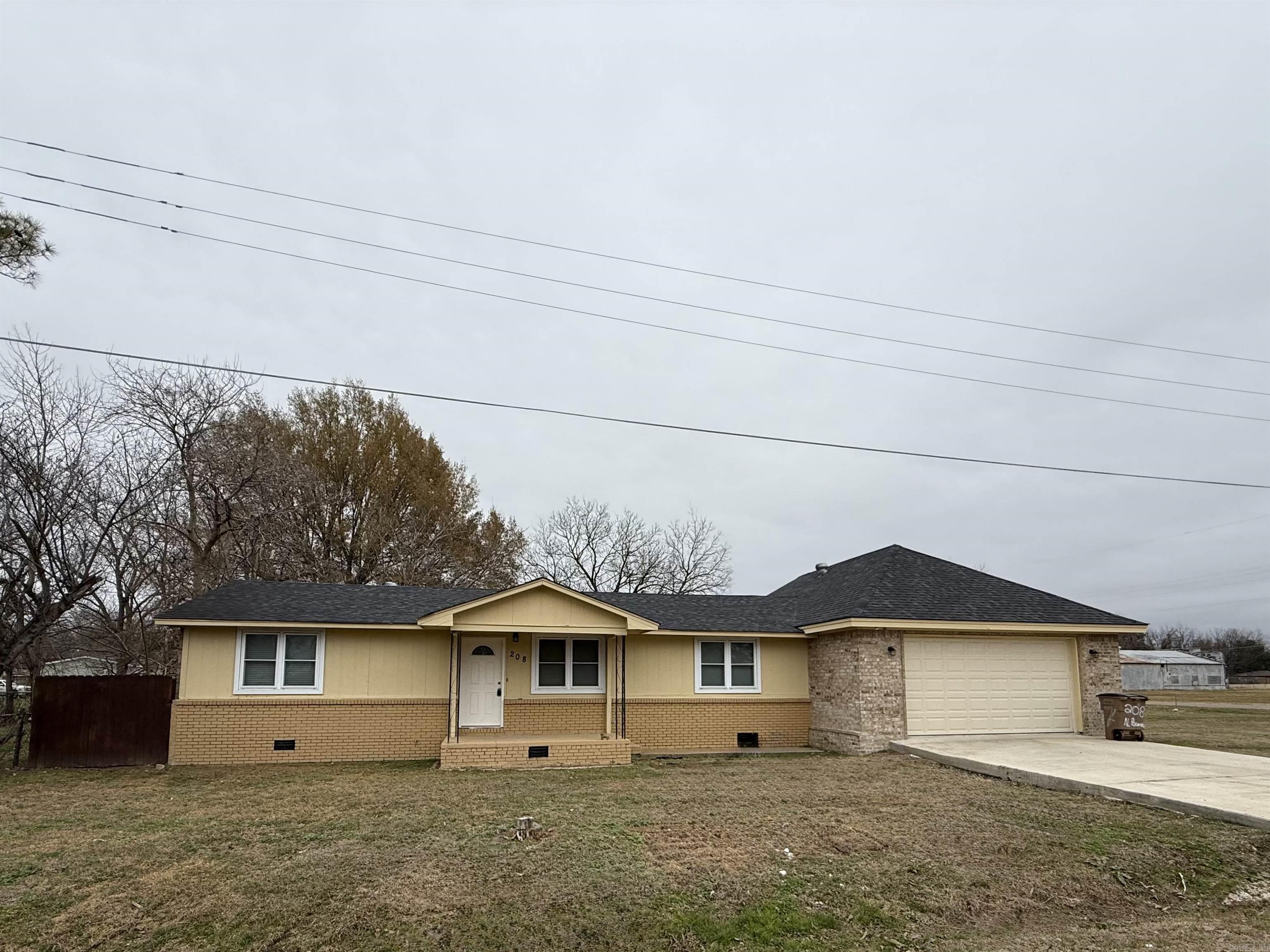 208 N Powell St  Forrest City, AR