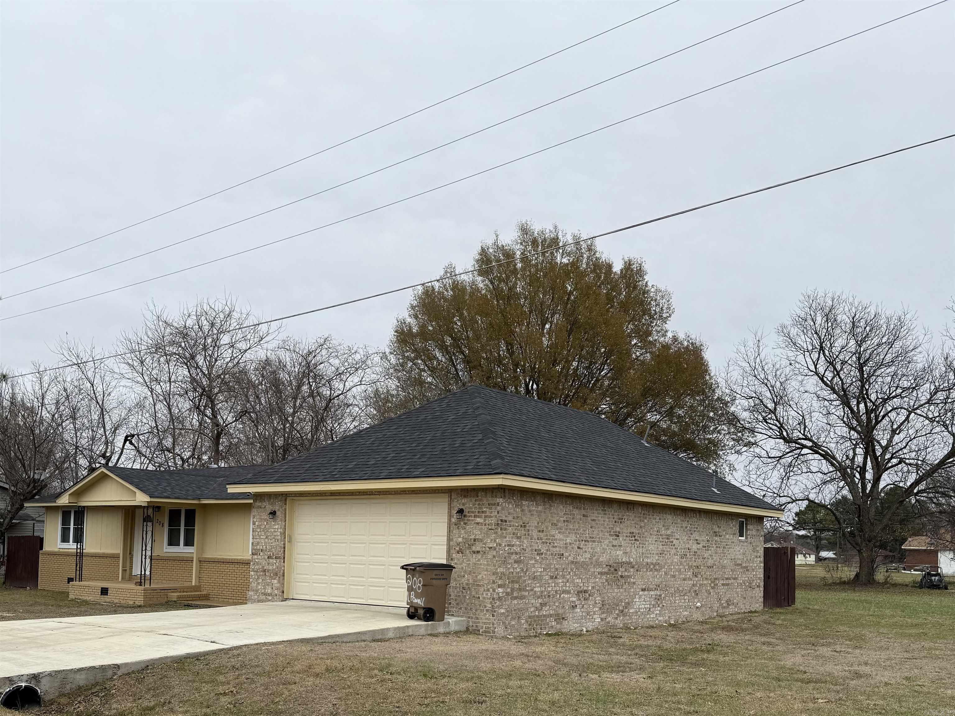 208 N Powell St  Forrest City, AR