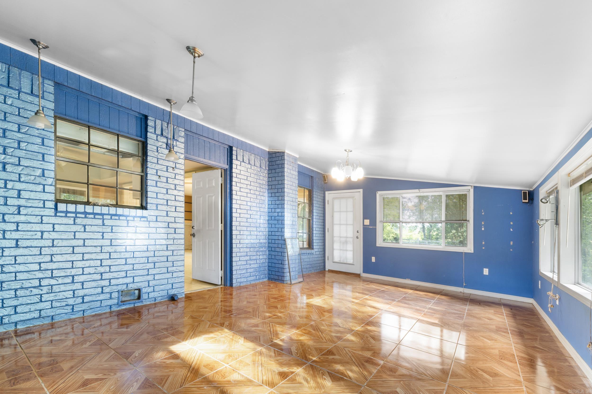 45 E Pleasant Valley  Greenbrier, AR