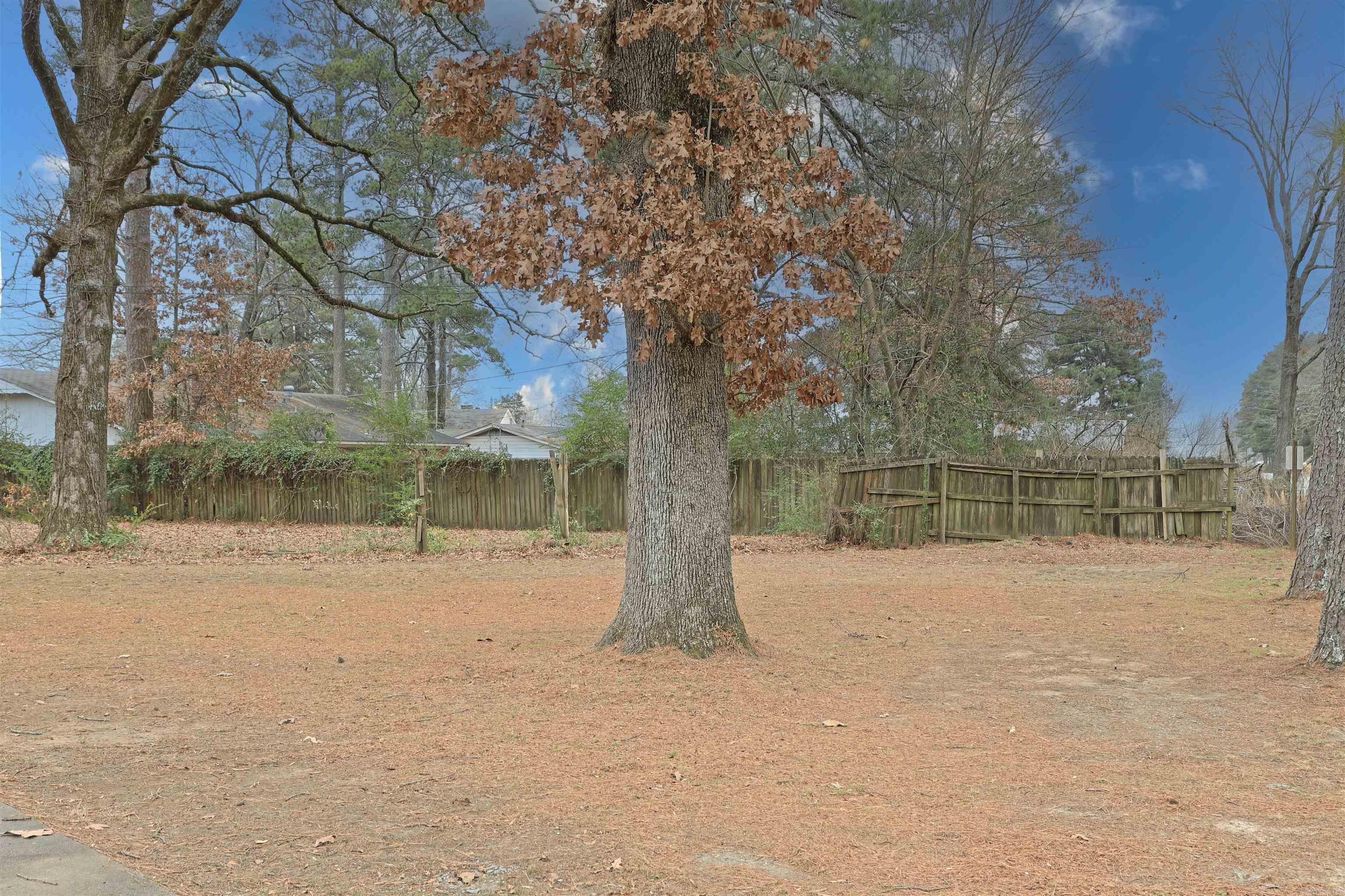 3609 Old Warren  Pine Bluff, AR