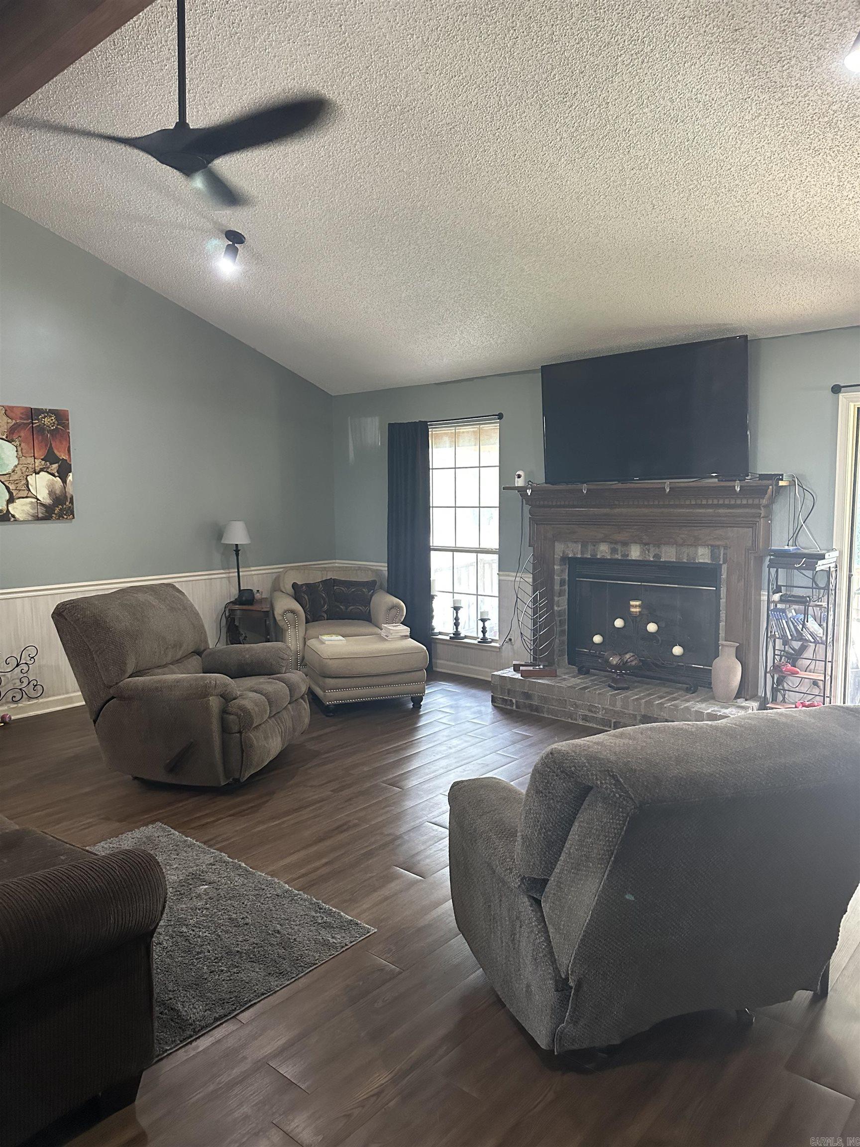 27 POINTER  Little Rock, AR