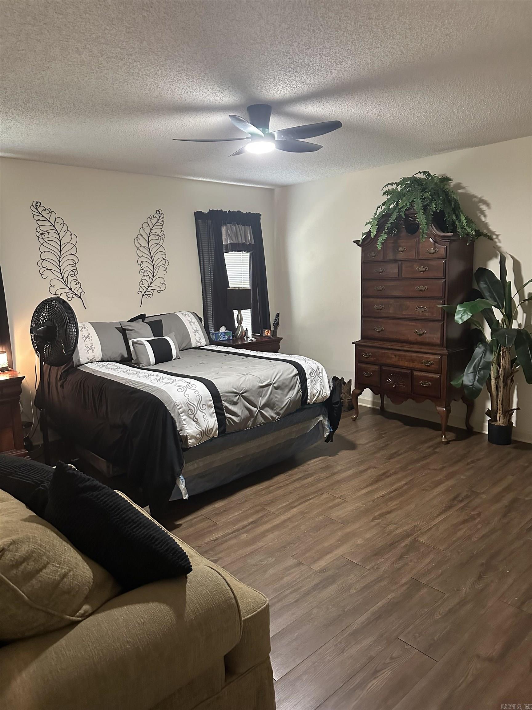 27 POINTER  Little Rock, AR