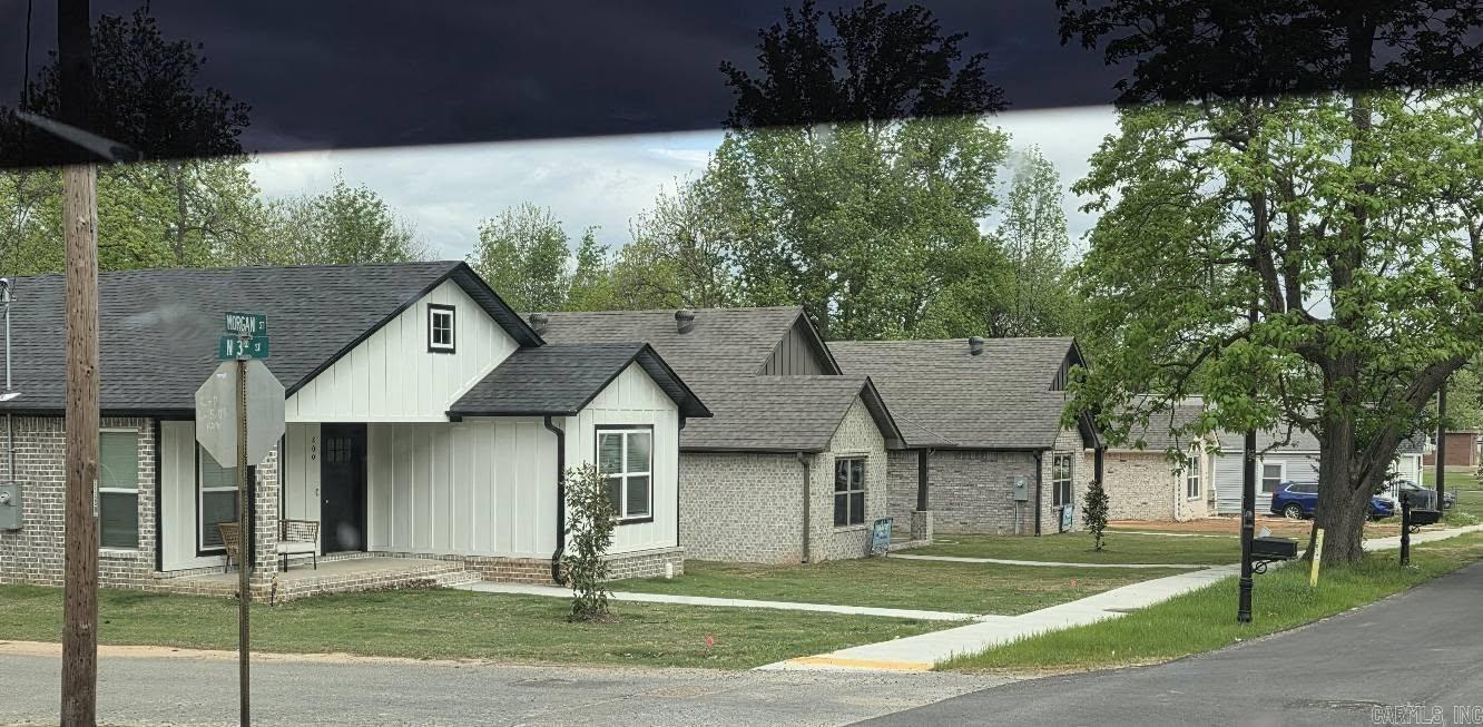 804 N 3RD Street Paragould, AR 72450