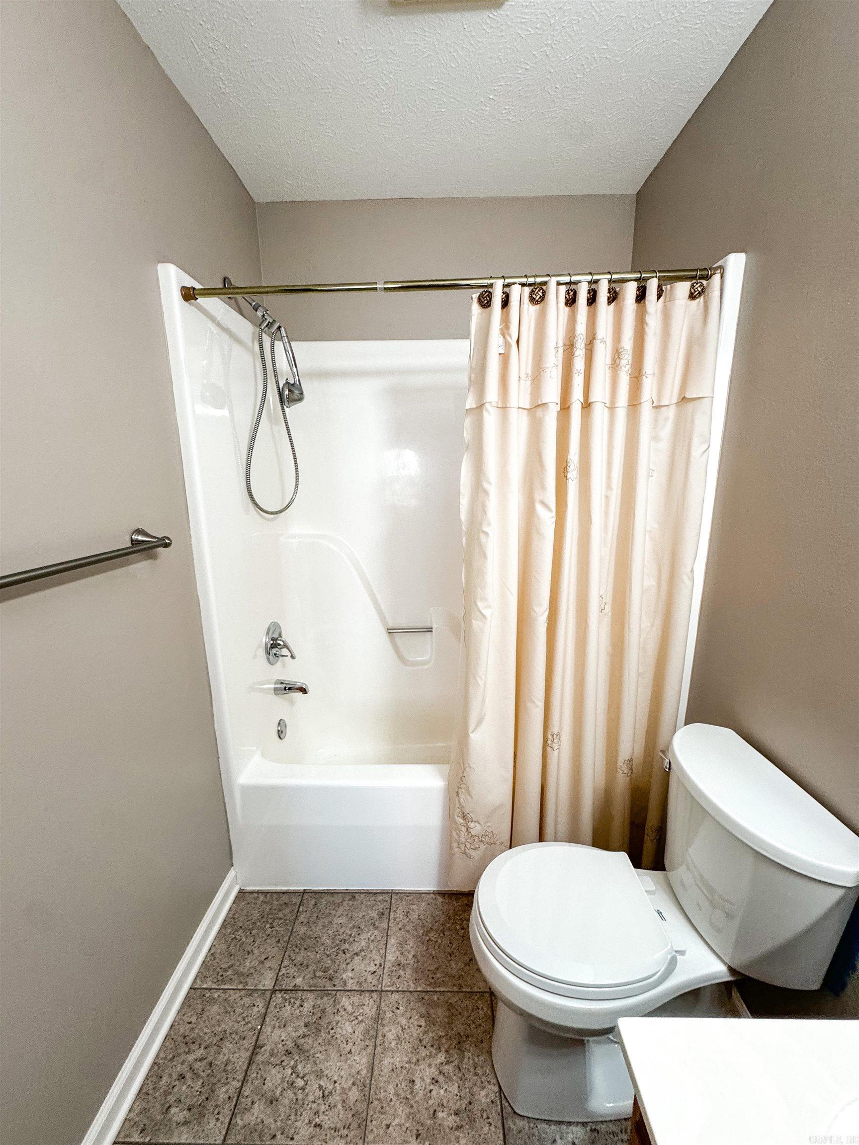 31 River Oaks Trace  Searcy, AR