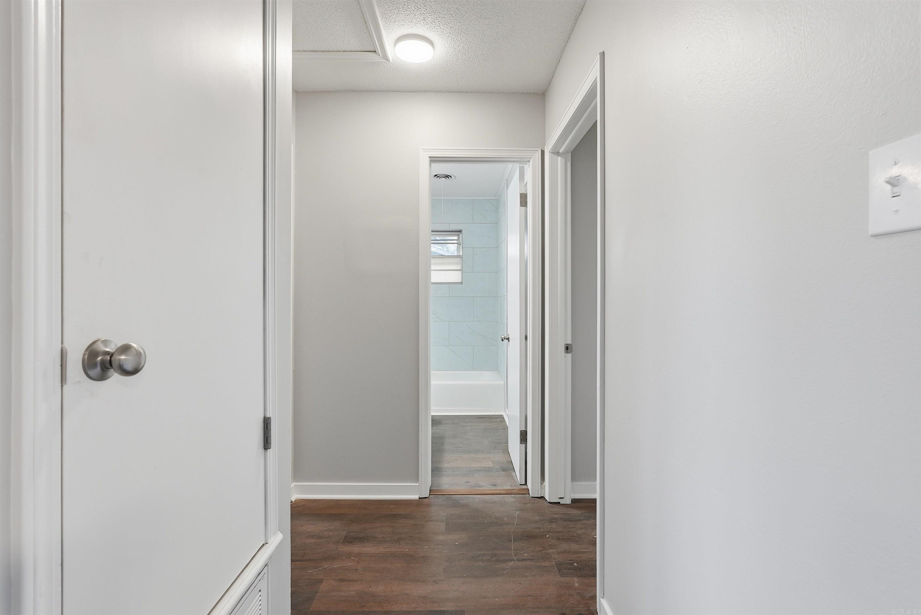 902 E 11th  Russellville, AR