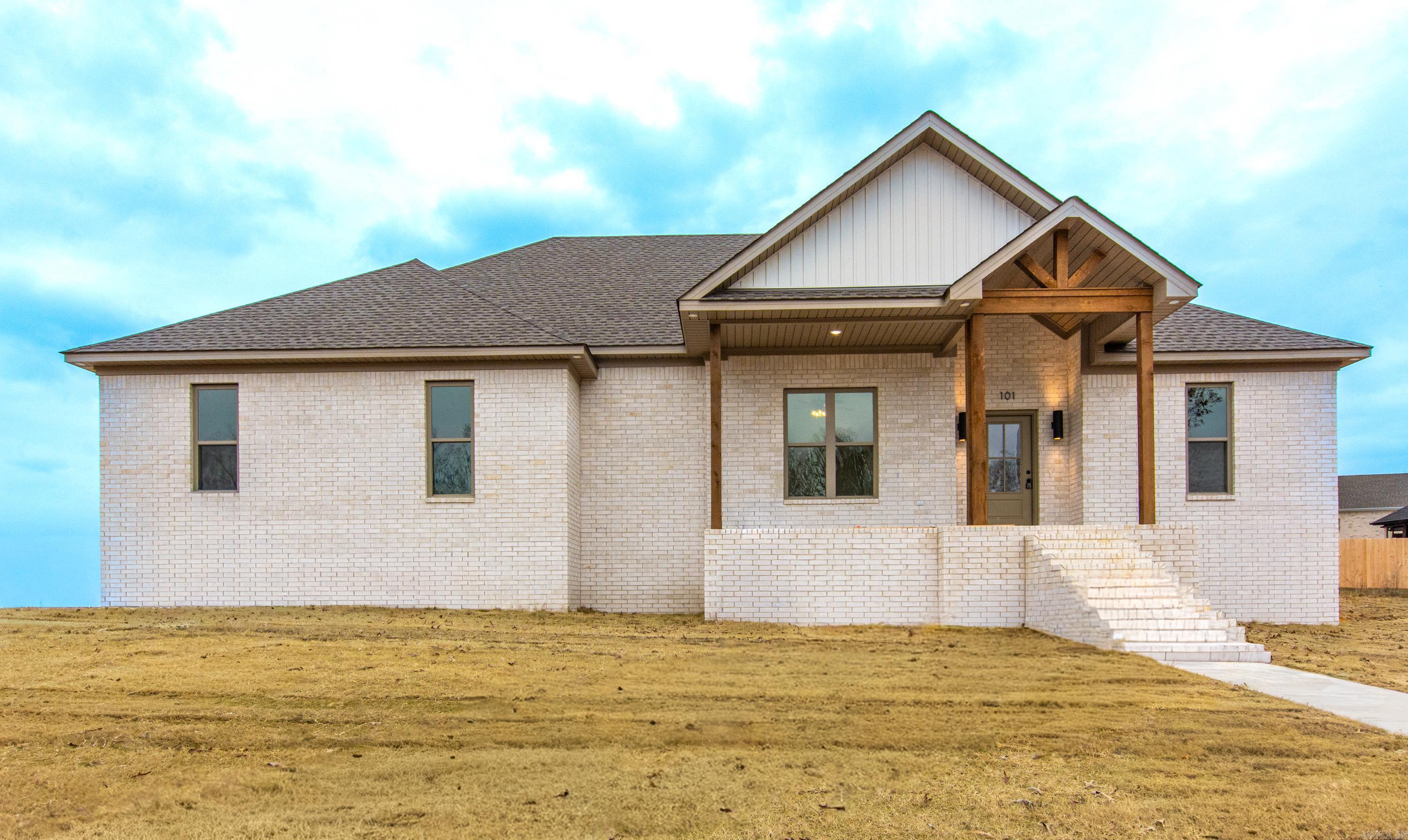 101 Barton  Beebe, AR