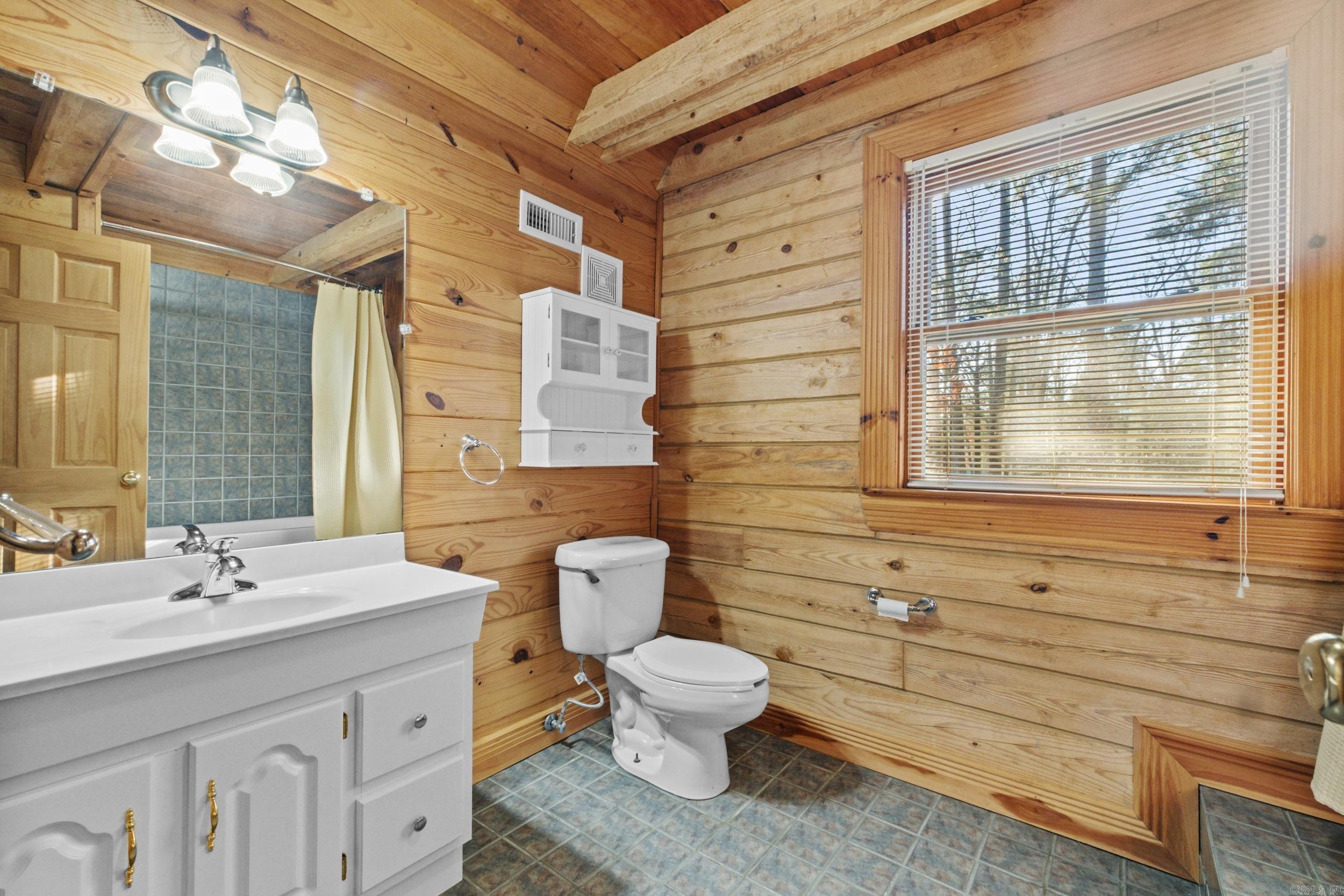 35 Sunshine  Greers Ferry, AR