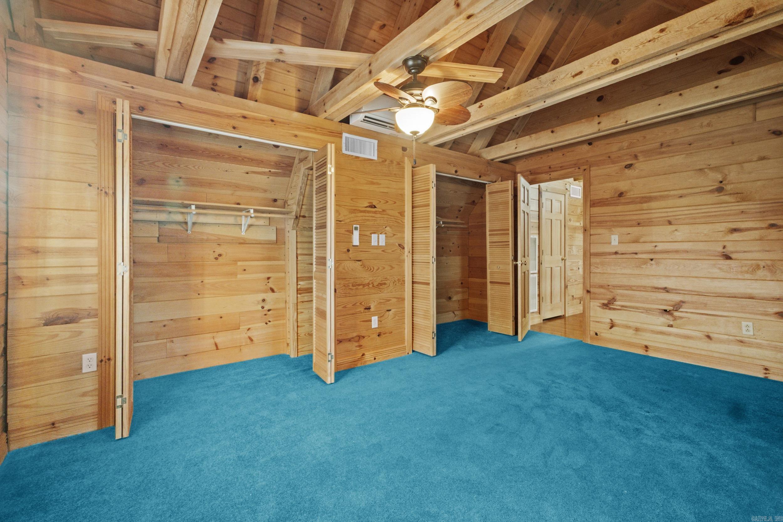 35 Sunshine Point Greers Ferry, AR 72067