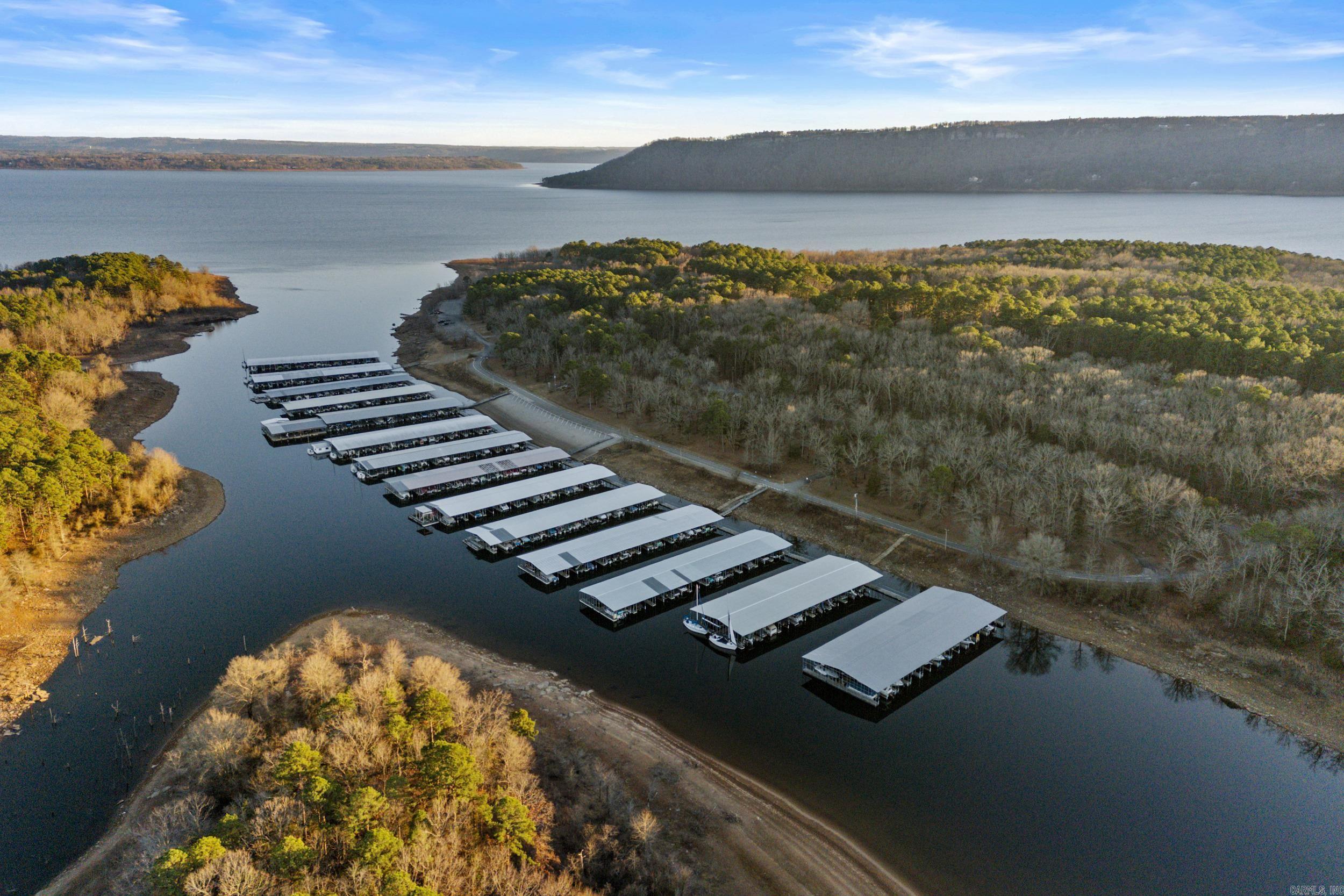 35 Sunshine  Greers Ferry, AR